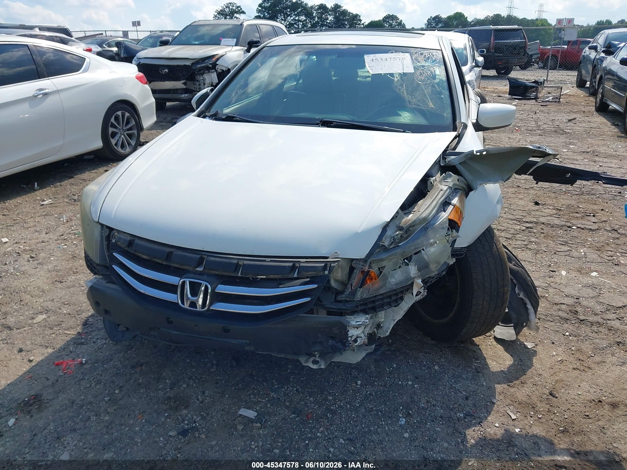 2011 Honda Accord 2.4 Ex-l White vin: 1HGCP2F8XBA103863