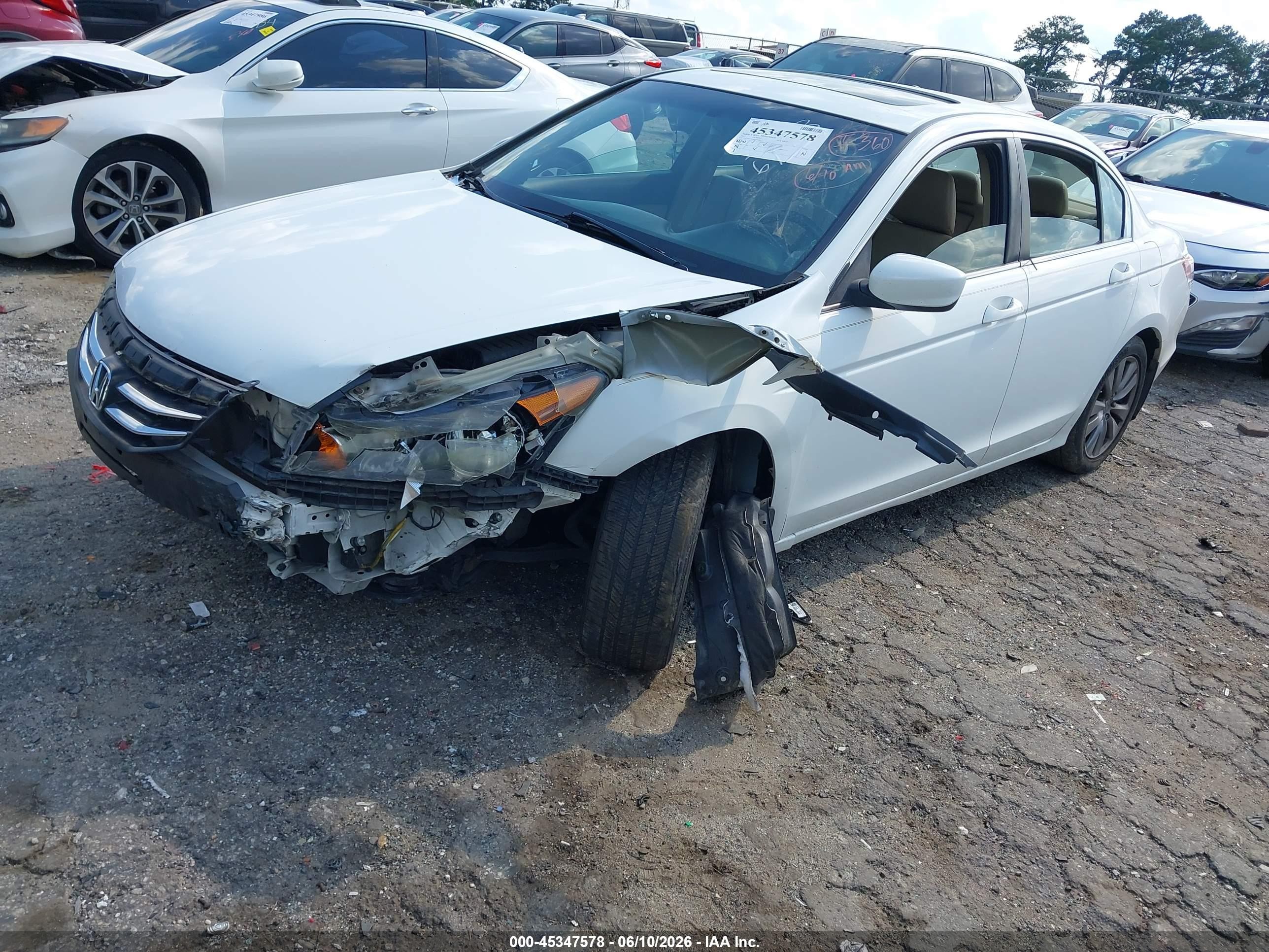 2011 Honda Accord 2.4 Ex-l White vin: 1HGCP2F8XBA103863
