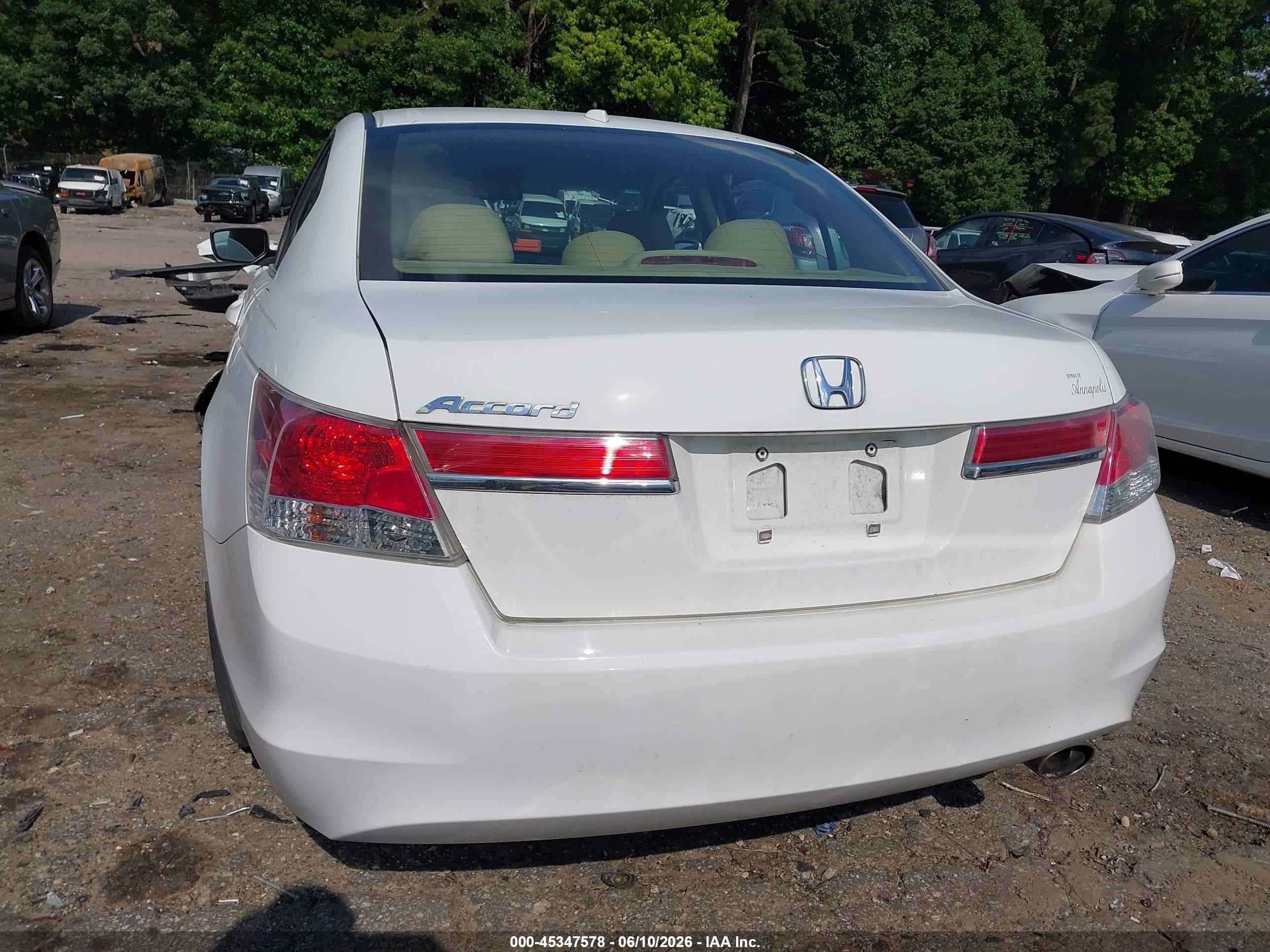 2011 Honda Accord 2.4 Ex-l White vin: 1HGCP2F8XBA103863
