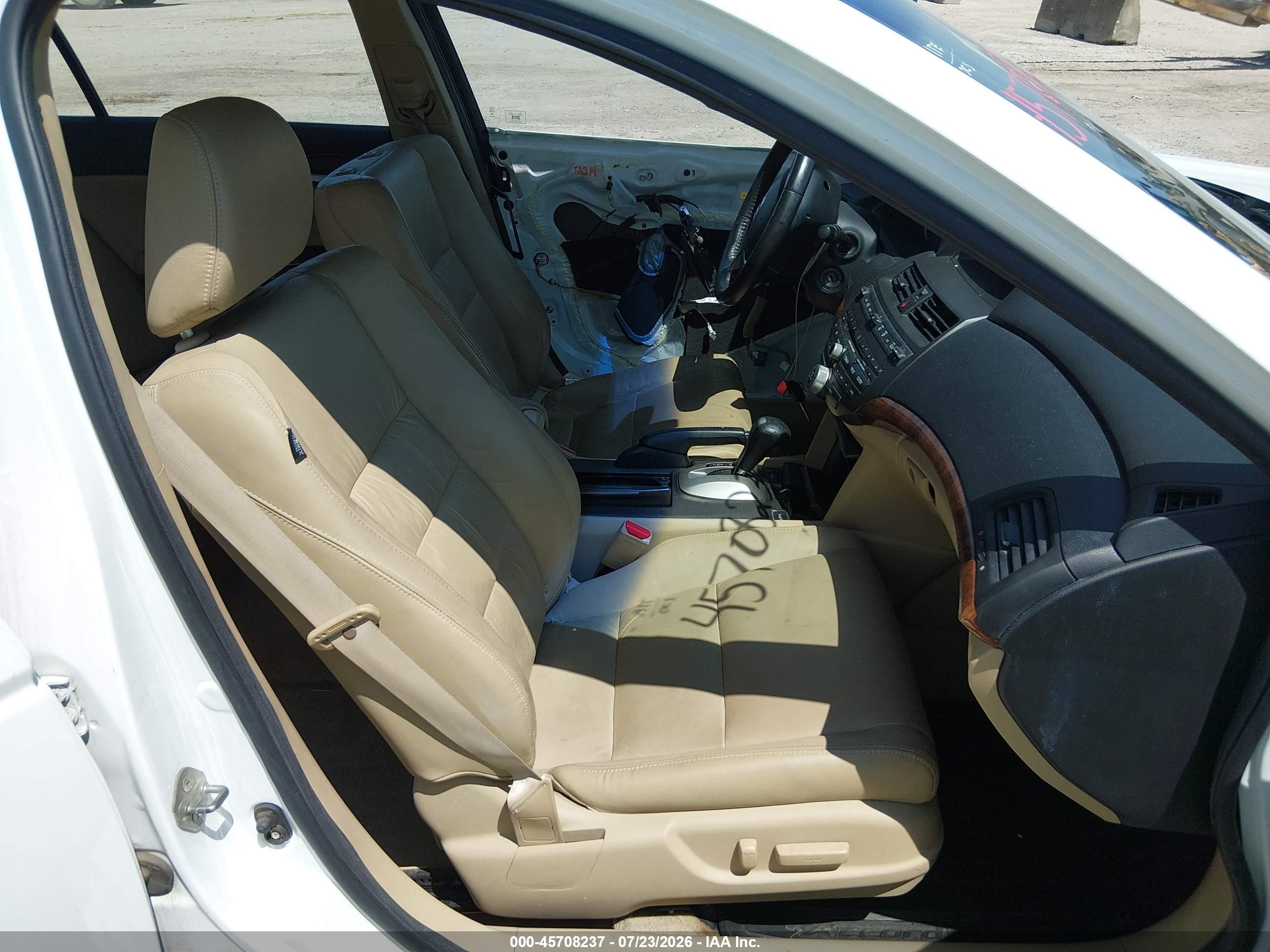 2011 Honda Accord 2.4 Ex-l White vin: 1HGCP2F8XBA152304