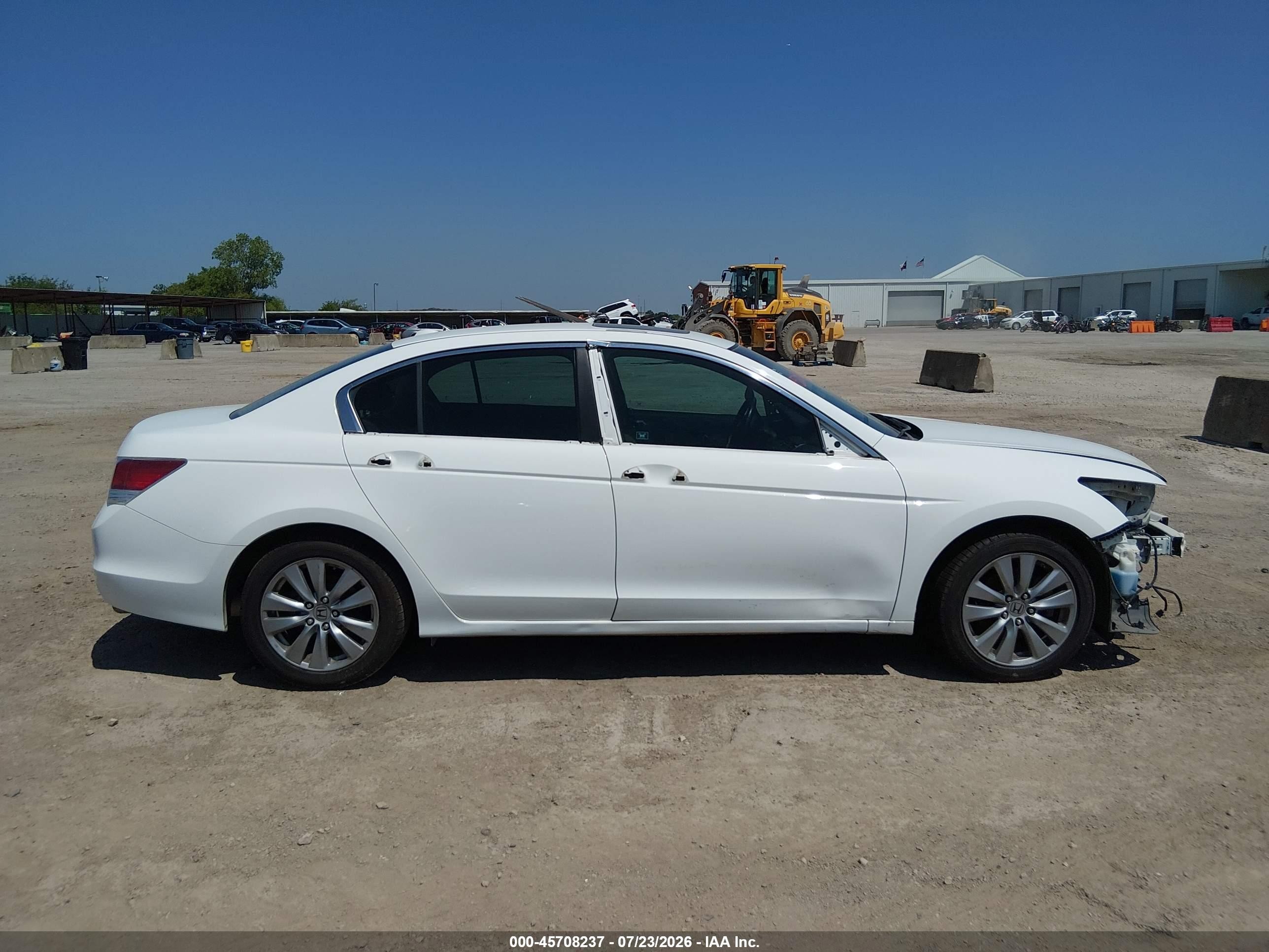 2011 Honda Accord 2.4 Ex-l White vin: 1HGCP2F8XBA152304