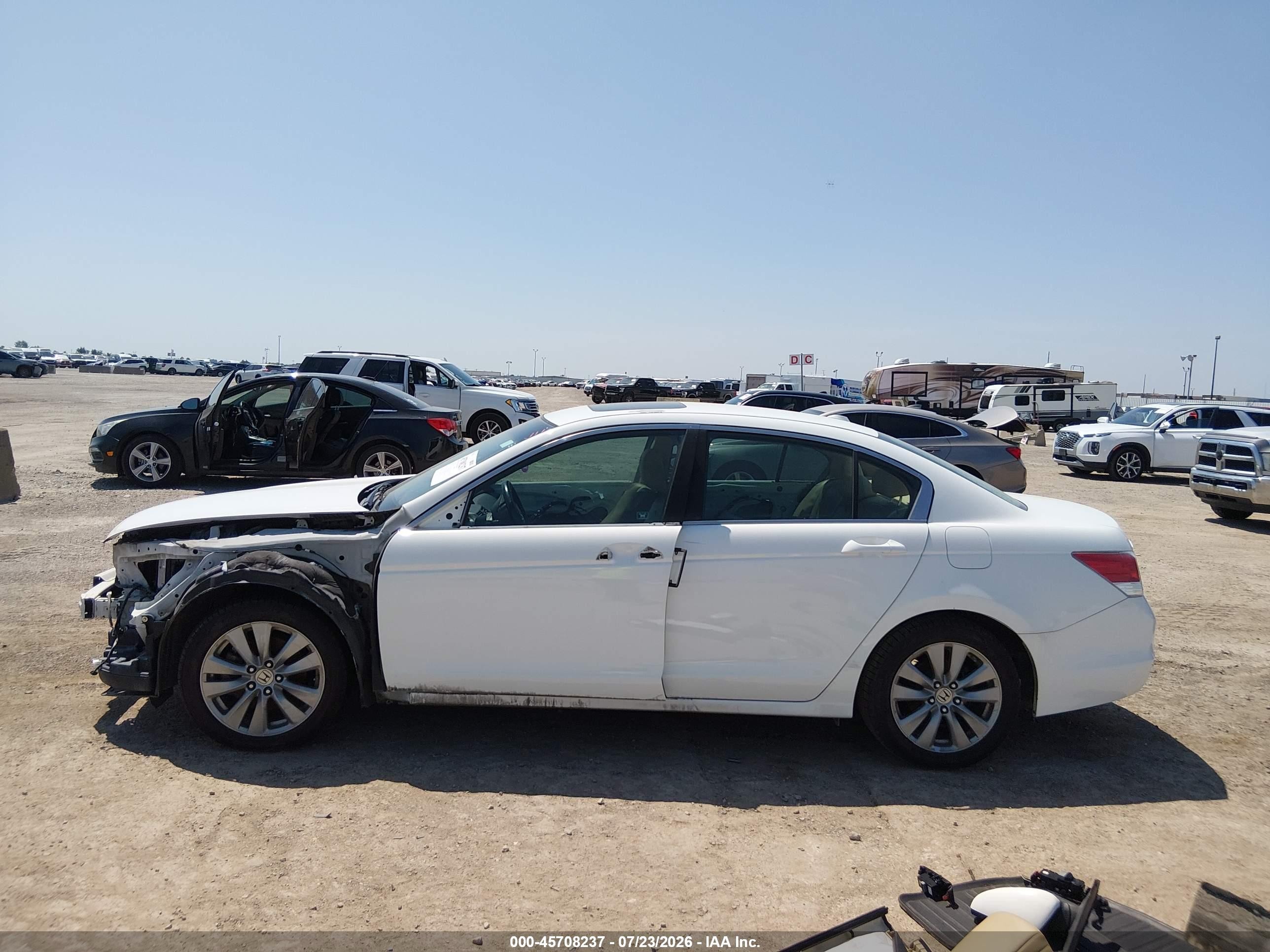 2011 Honda Accord 2.4 Ex-l White vin: 1HGCP2F8XBA152304