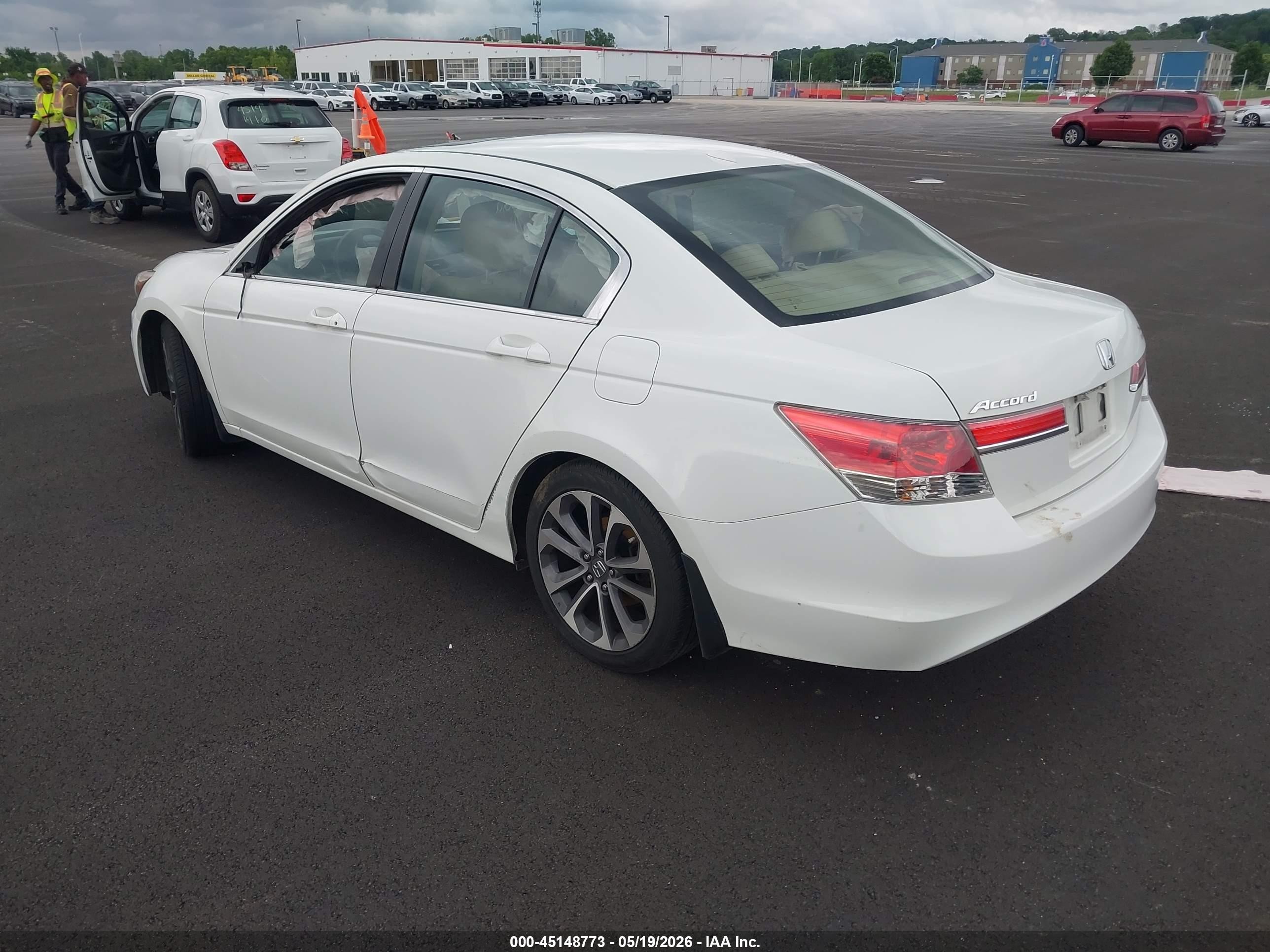 2012 Honda Accord 2.4 Ex-l Белый vin: 1HGCP2F8XCA046016