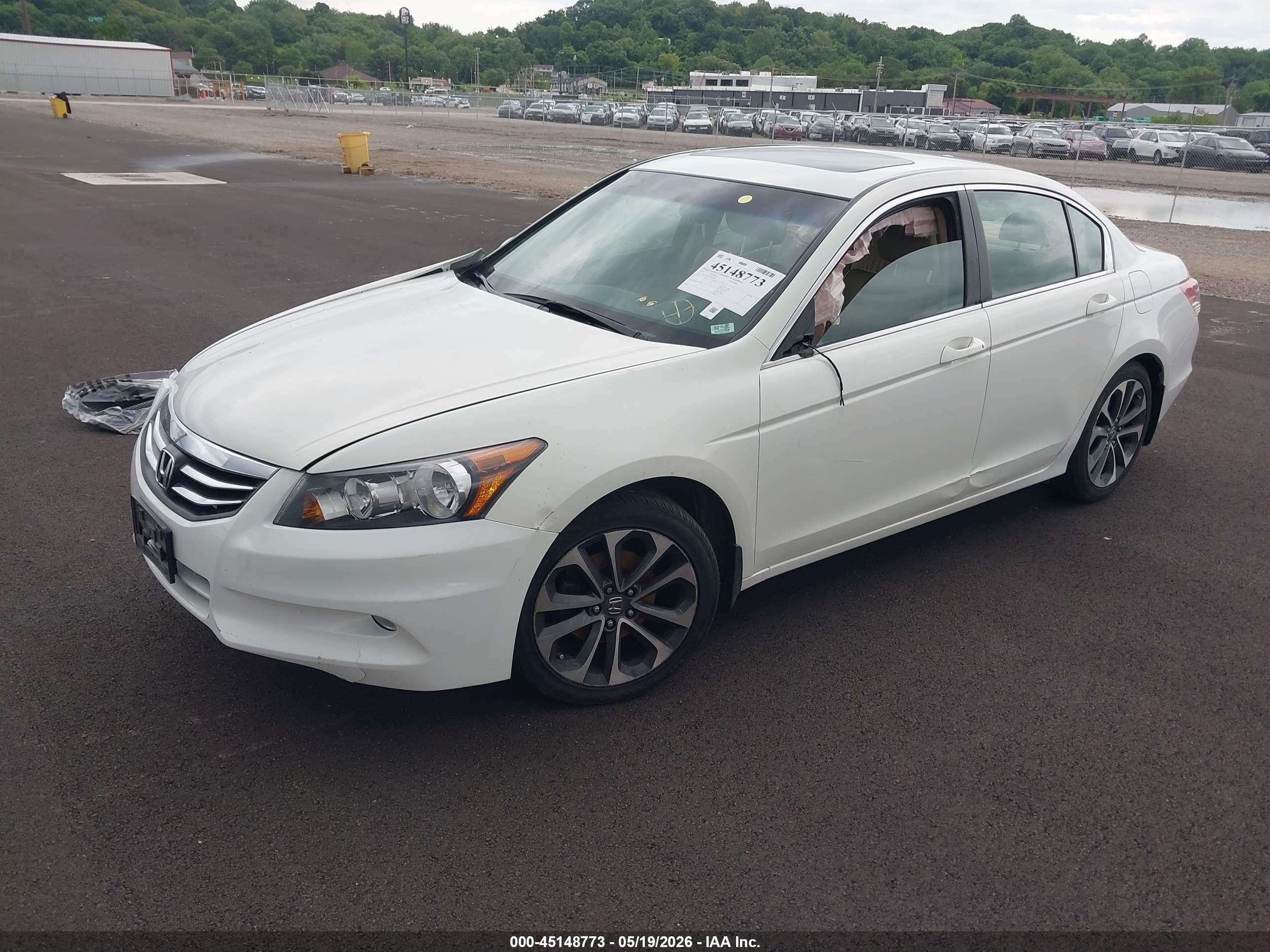 2012 Honda Accord 2.4 Ex-l Белый vin: 1HGCP2F8XCA046016