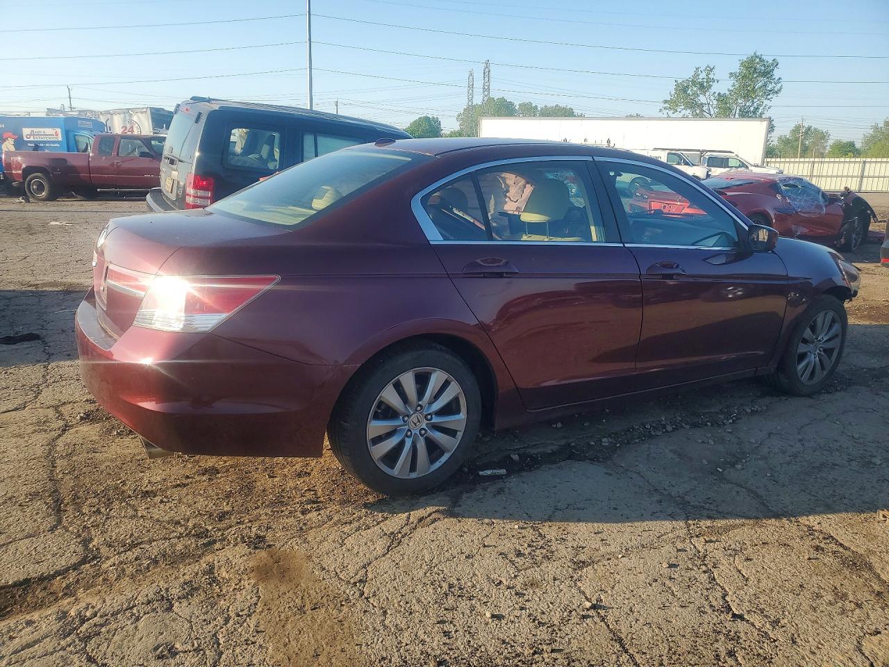 2012 Honda Accord Exl Burgundy vin: 1HGCP2F8XCA100365