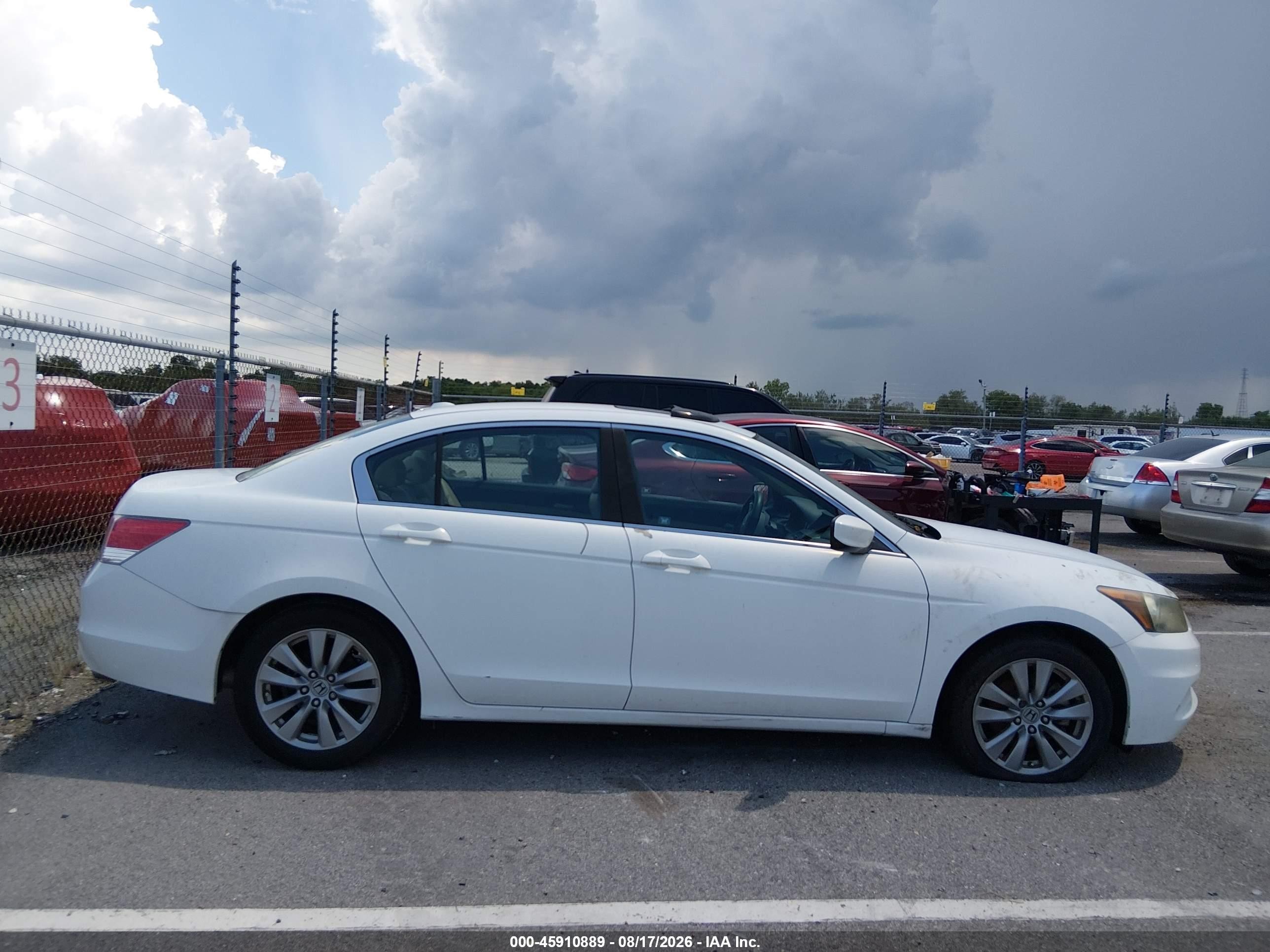 2012 Honda Accord 2.4 Ex-l Белый vin: 1HGCP2F8XCA164003