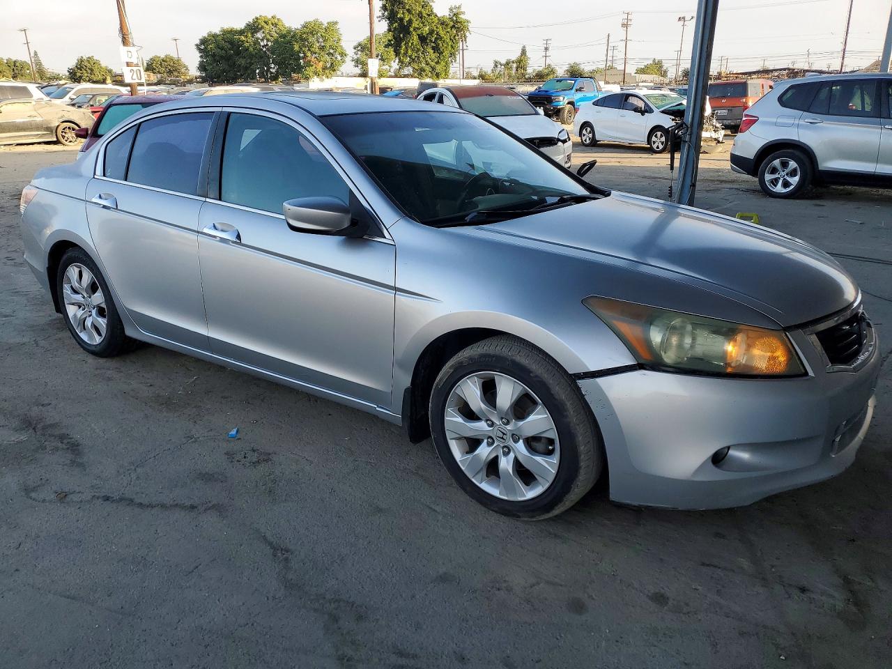2008 Honda Accord Ex Silver vin: 1HGCP36738A018708