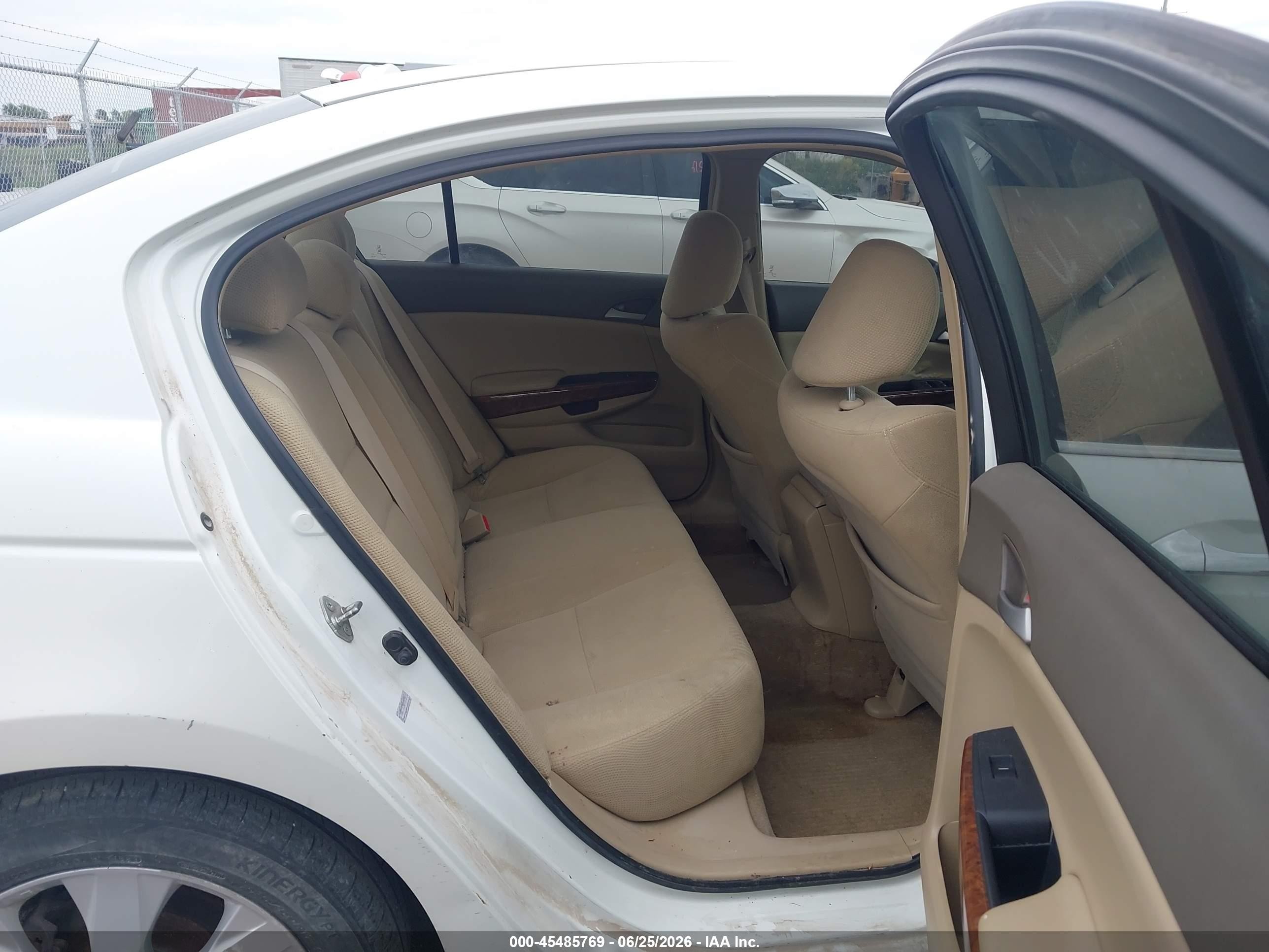 2008 Honda Accord 3.5 Ex White vin: 1HGCP36748A066864