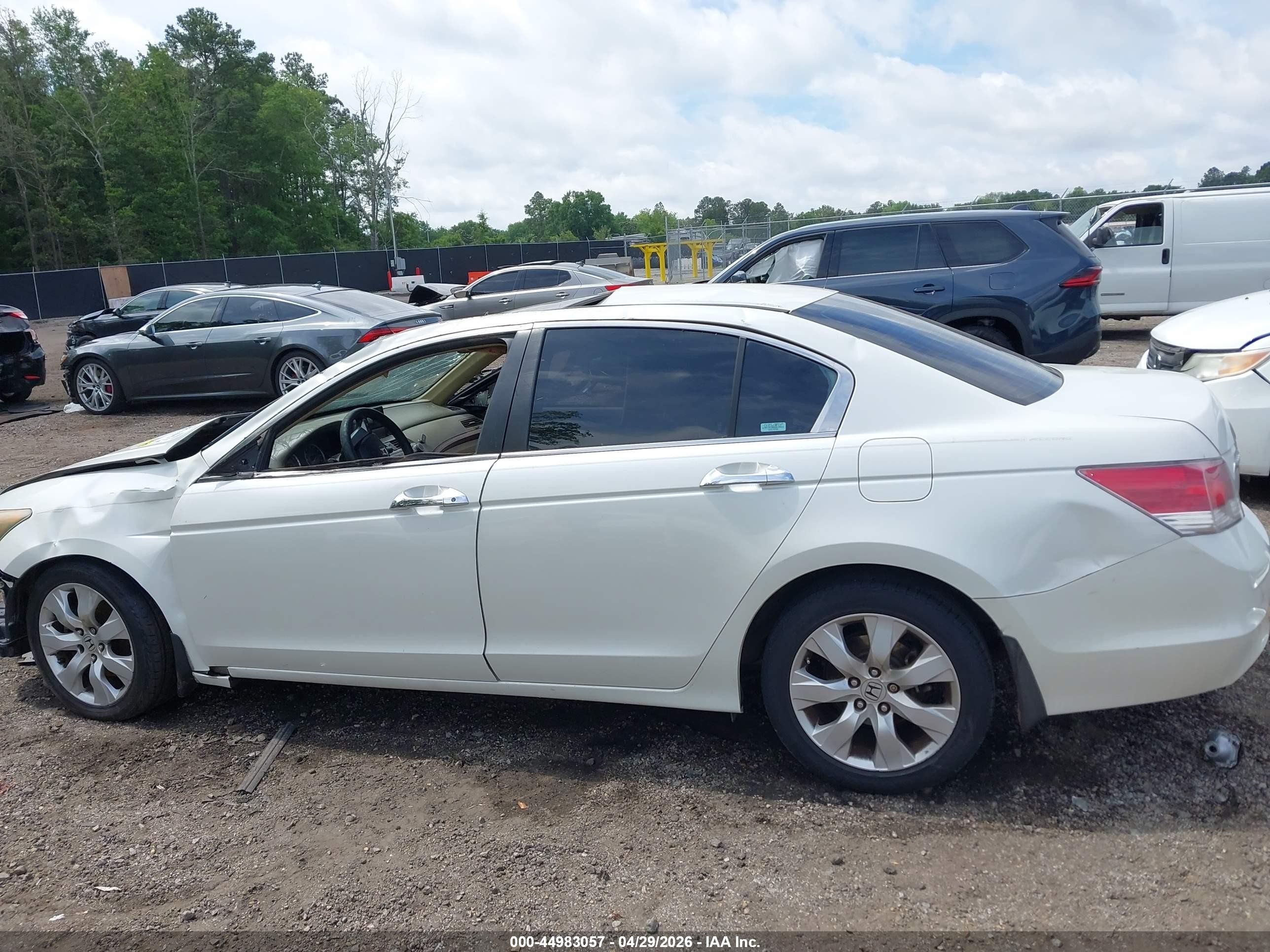 2008 Honda Accord 3.5 Ex White vin: 1HGCP36758A080708