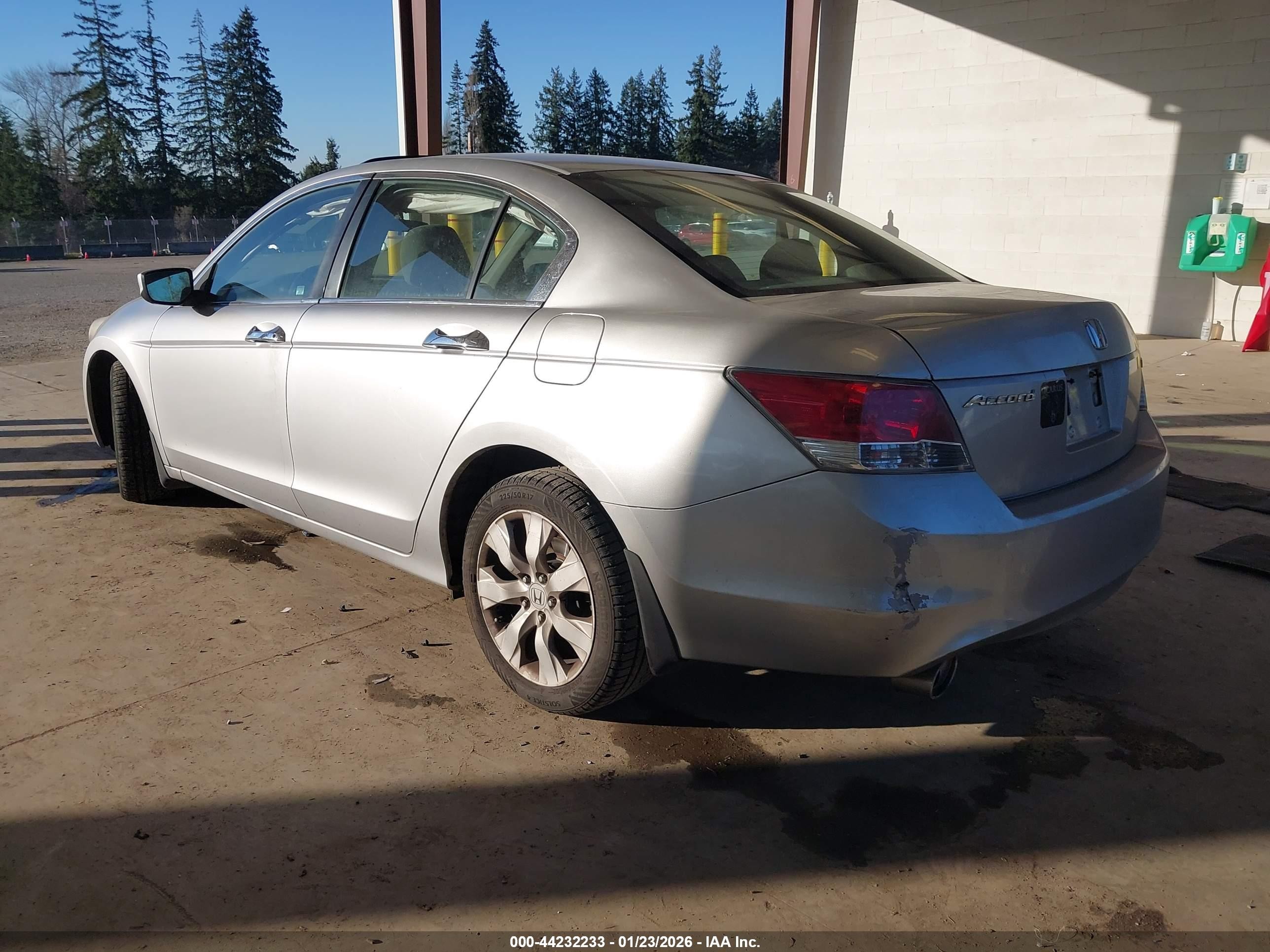 2008 Honda Accord 3.5 Ex Silver vin: 1HGCP36788A802401