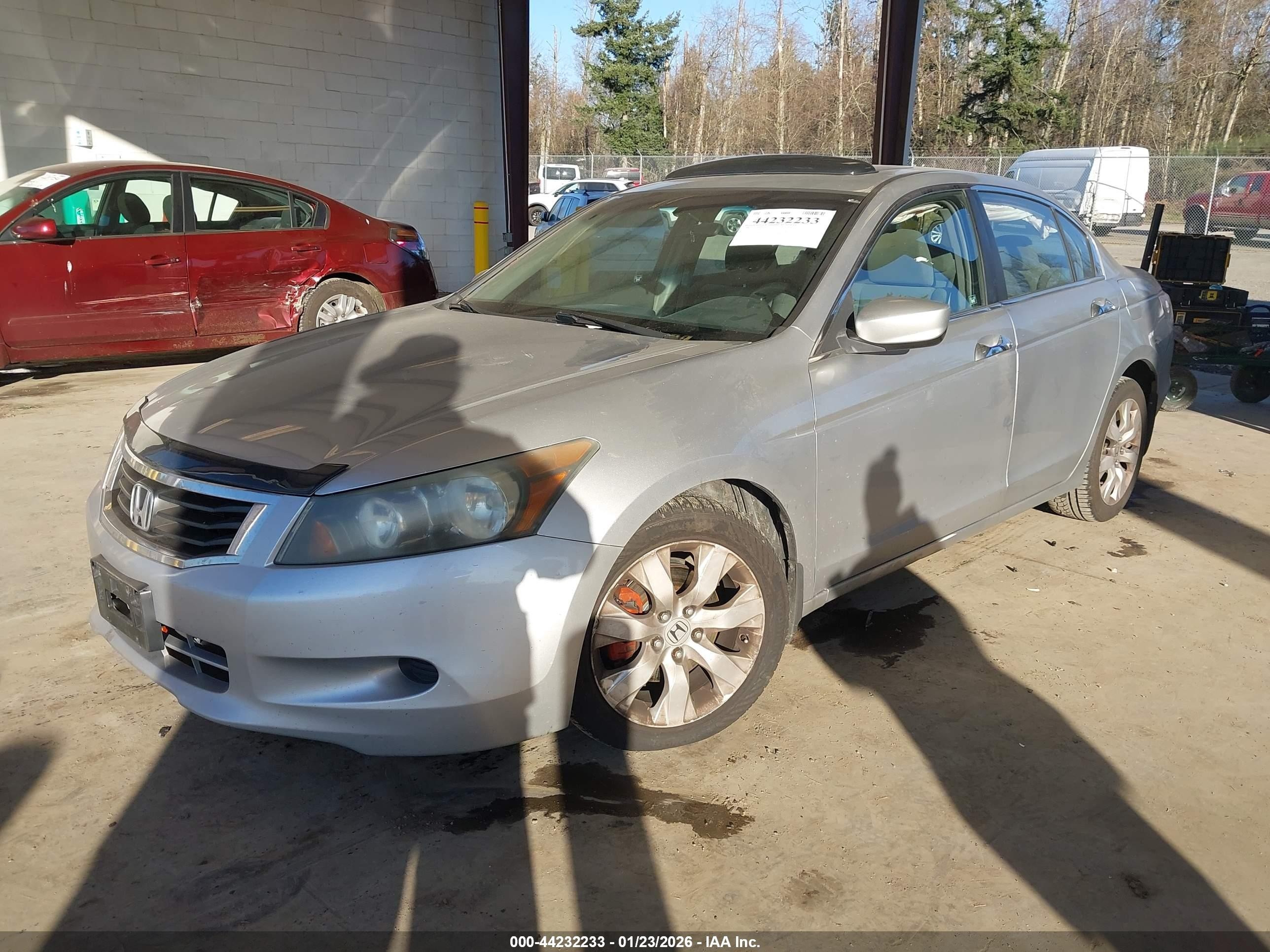 2008 Honda Accord 3.5 Ex Silver vin: 1HGCP36788A802401