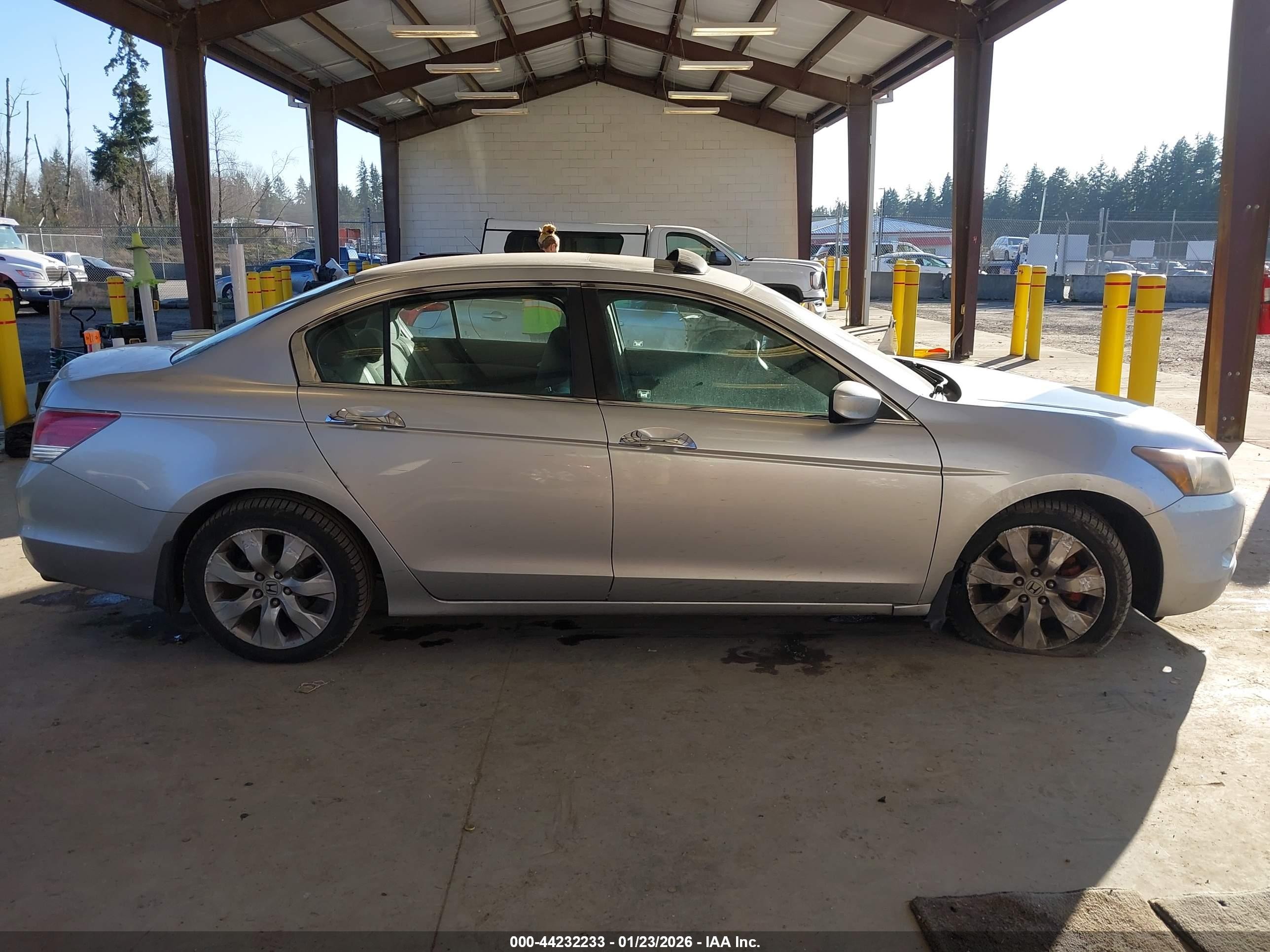 2008 Honda Accord 3.5 Ex Silver vin: 1HGCP36788A802401