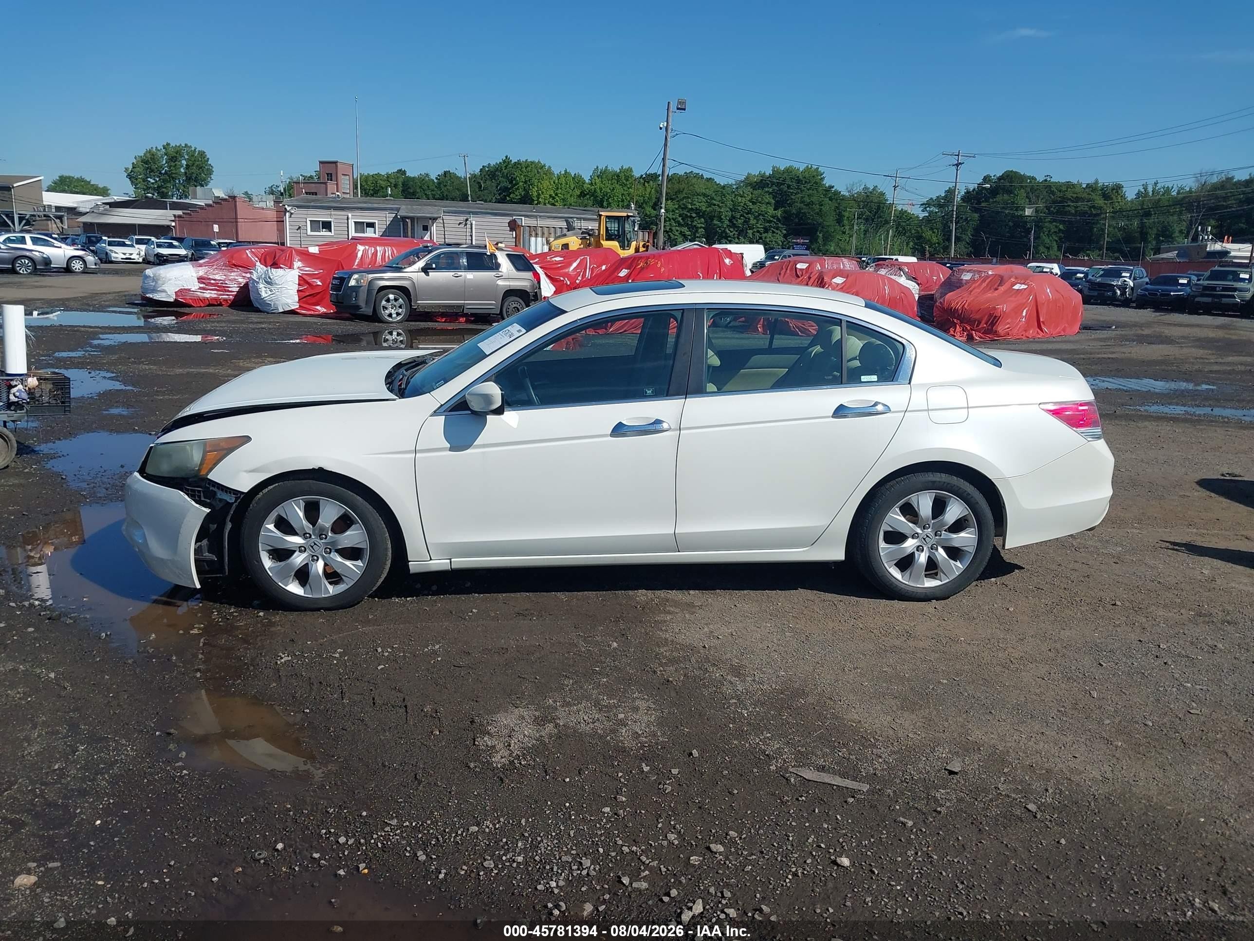 2009 Honda Accord 3.5 Ex White vin: 1HGCP367X9A051111