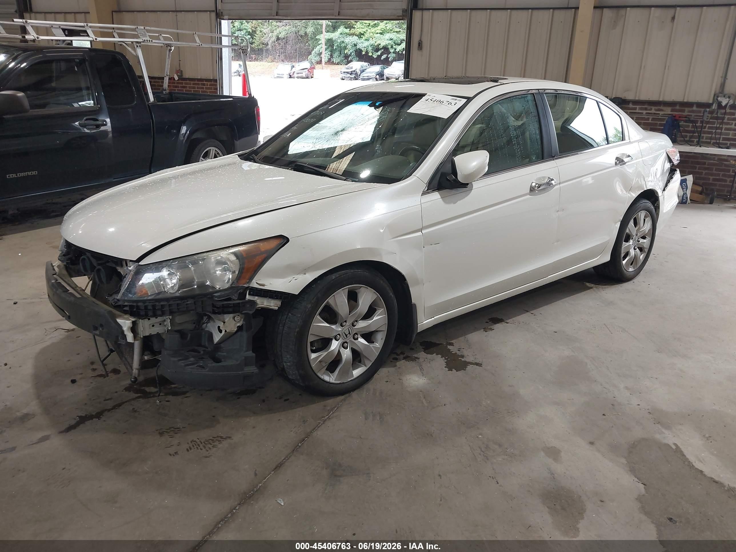 2009 Honda Accord 3.5 Ex-l White vin: 1HGCP36809A010074