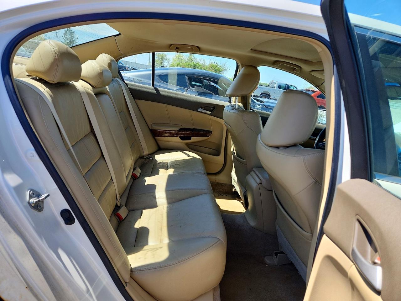 2008 Honda Accord Exl White vin: 1HGCP36818A047553