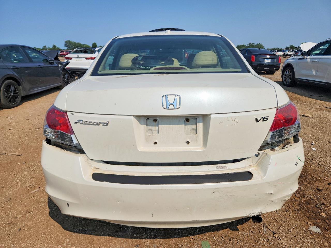 2008 Honda Accord Exl White vin: 1HGCP36818A085655