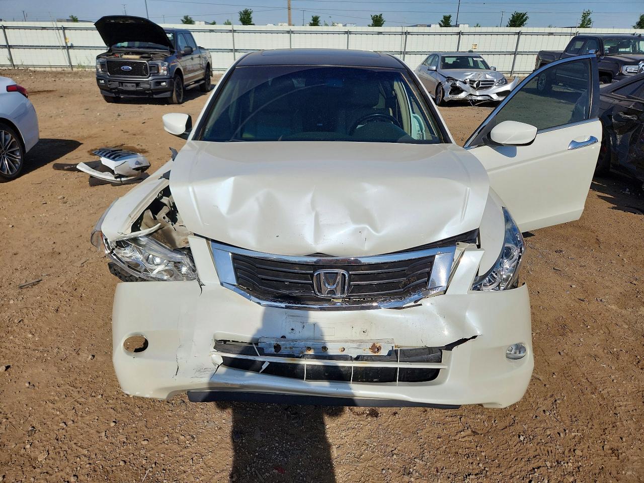 2009 Honda Accord Exl White vin: 1HGCP36819A029930