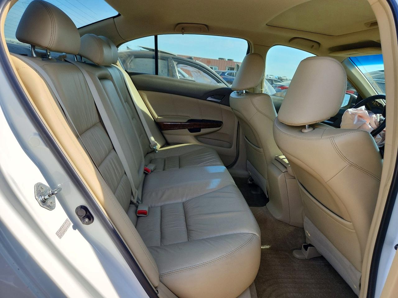 2009 Honda Accord Exl White vin: 1HGCP36819A029930