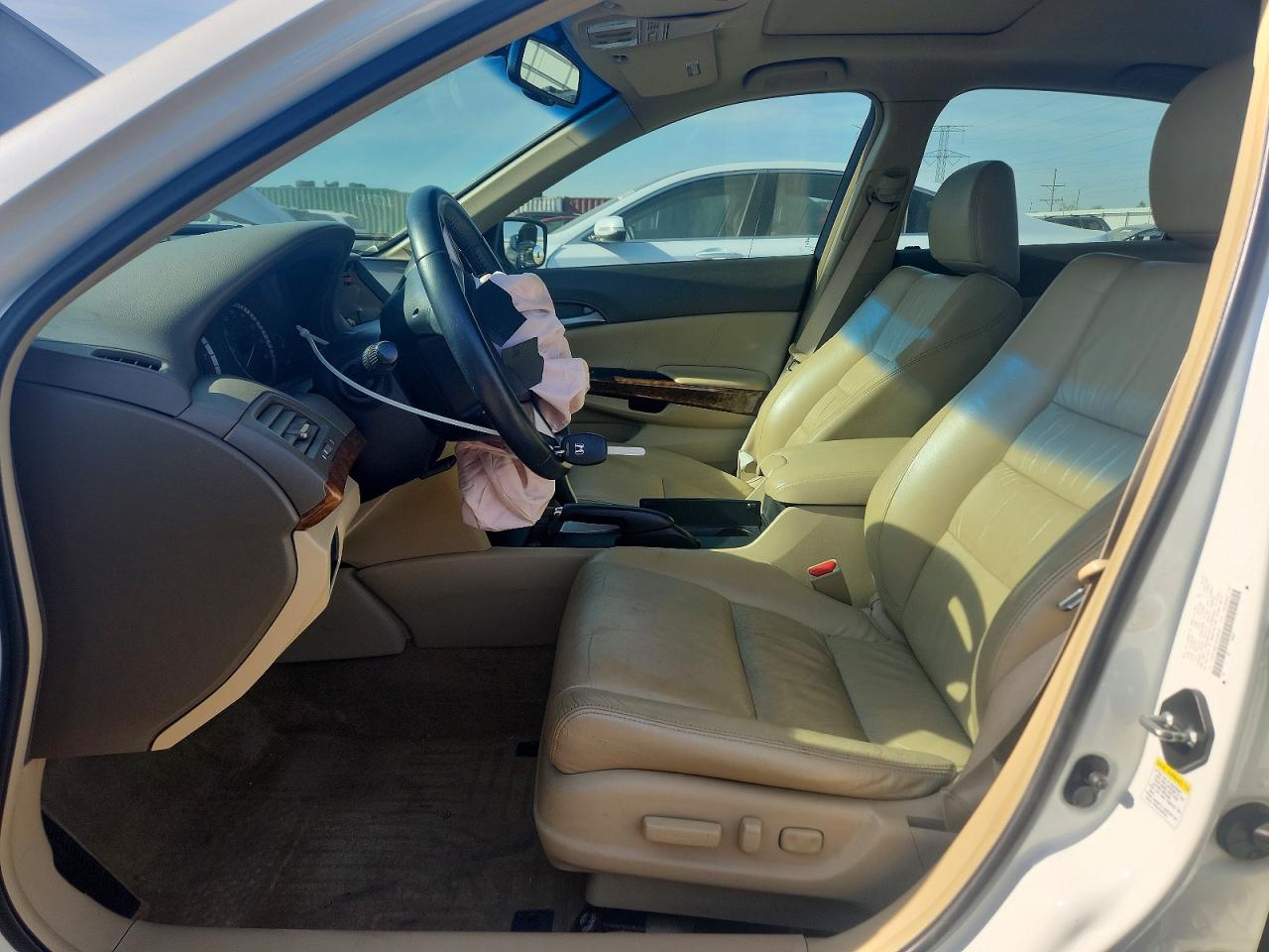 2009 Honda Accord Exl White vin: 1HGCP36819A029930