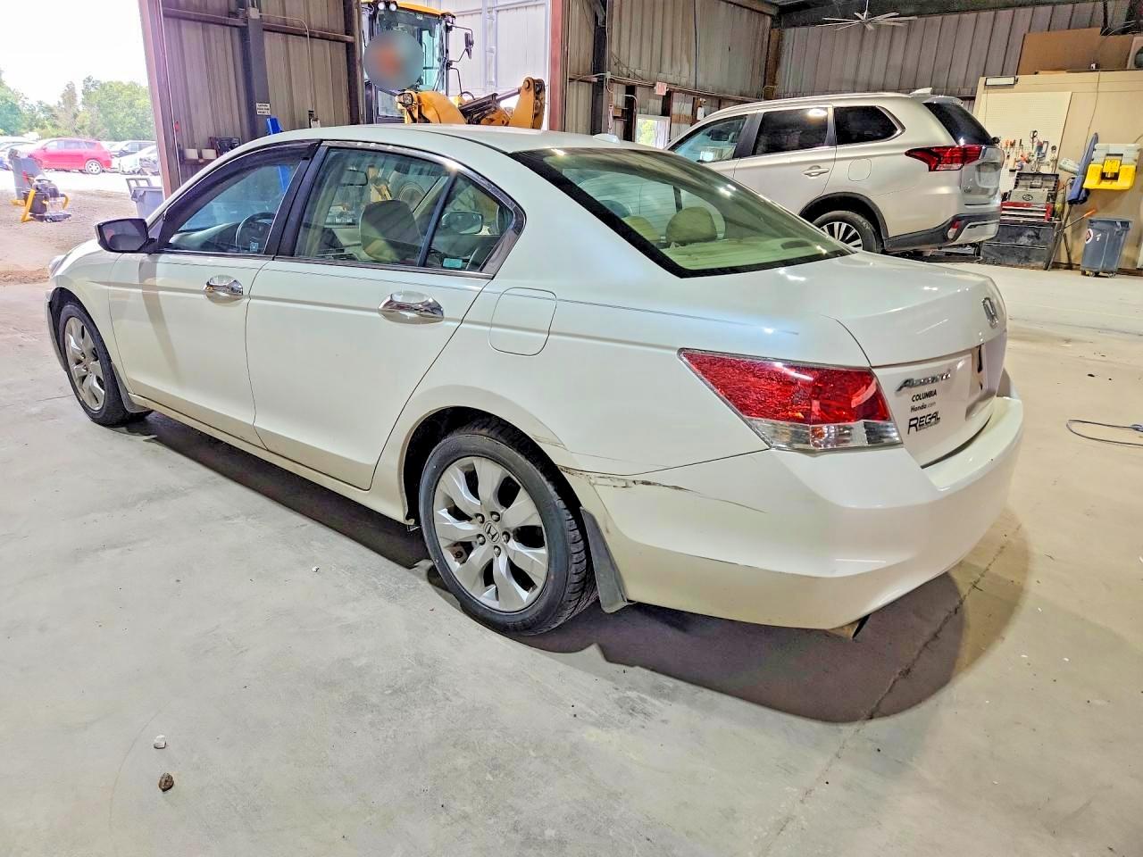 2009 Honda Accord Exl White vin: 1HGCP36819A046629