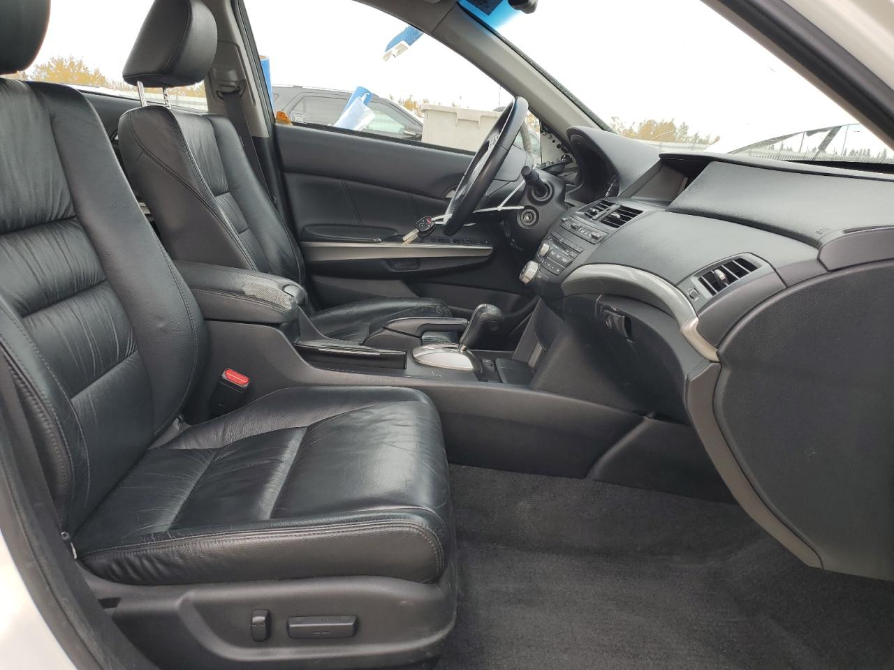 2009 Honda Accord Exl White vin: 1HGCP36819A800497