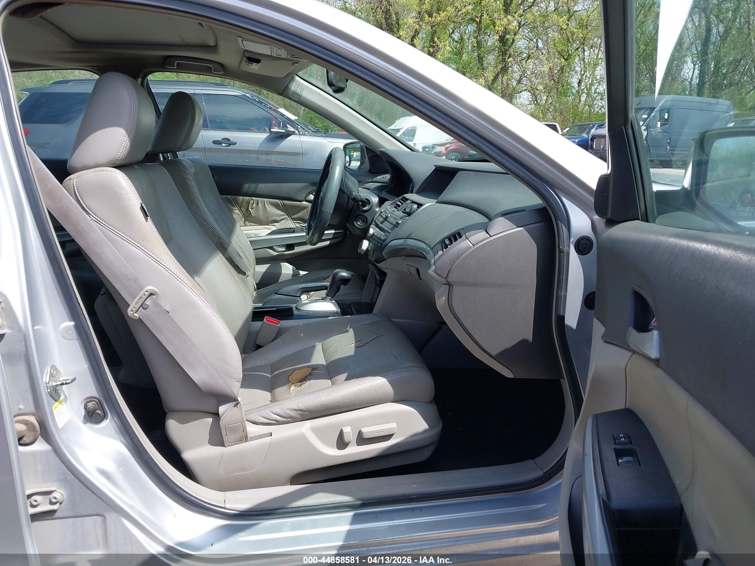 2008 Honda Accord 3.5 Ex-l Silver vin: 1HGCP36828A039428