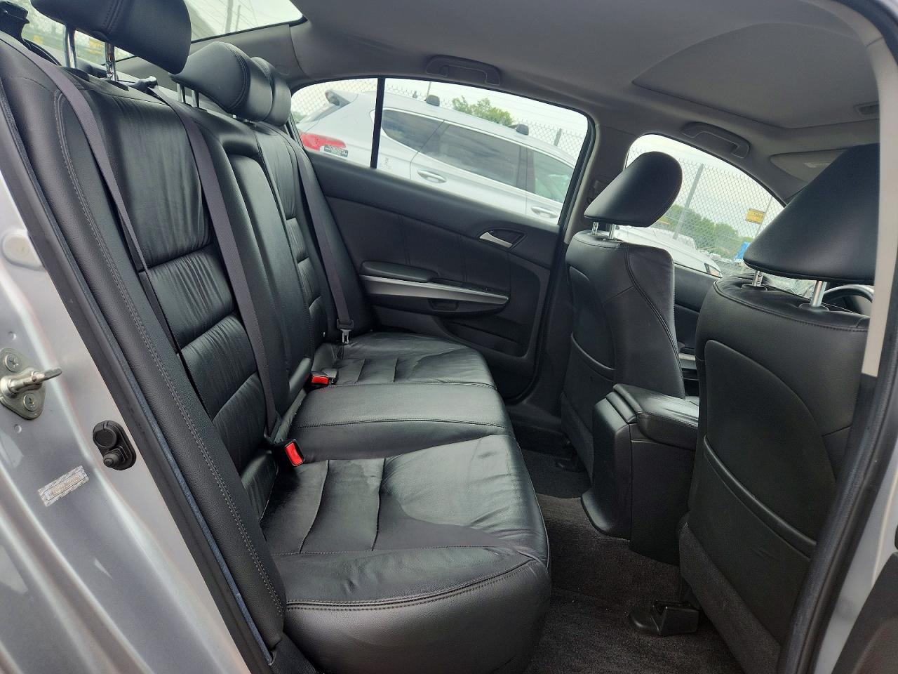 2008 Honda Accord Exl Серебряный vin: 1HGCP36828A043463