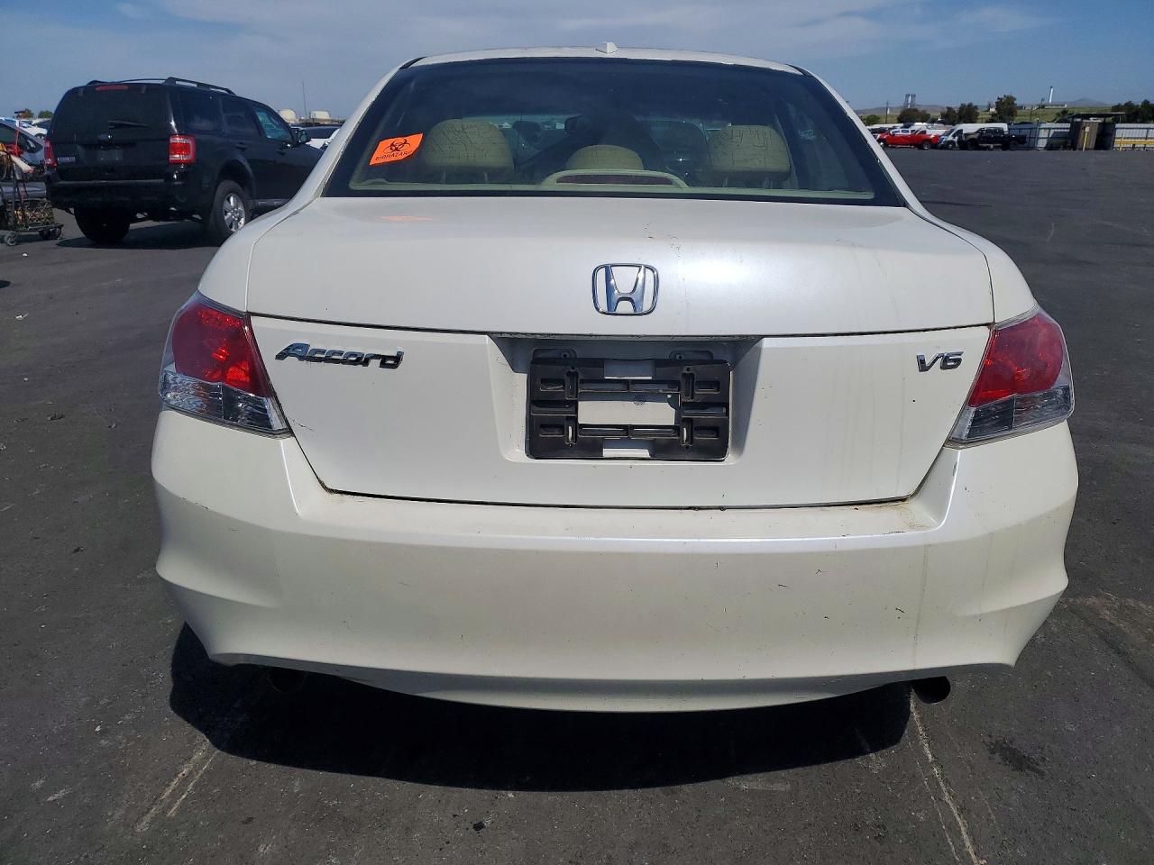 2006 Honda Accord Белый vin: 1HGCP36828A051322