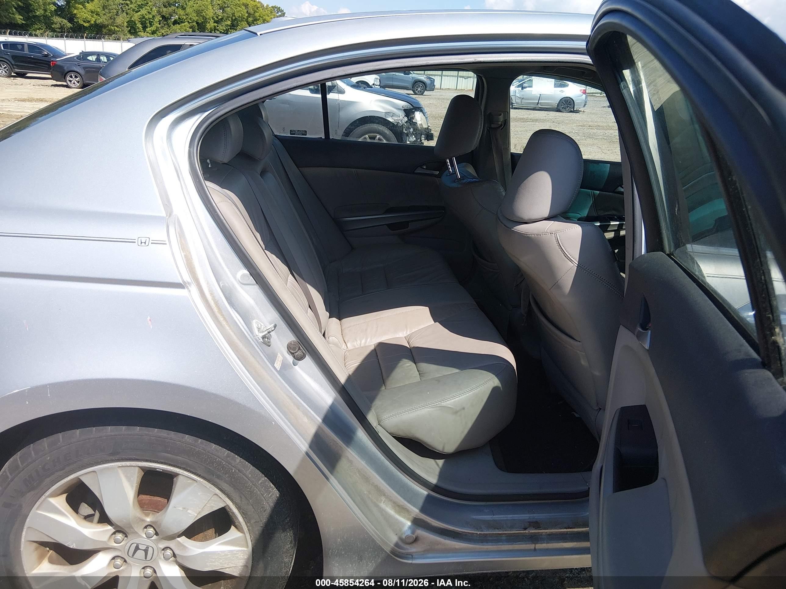 2008 Honda Accord 3.5 Ex-l Silver vin: 1HGCP36838A078335