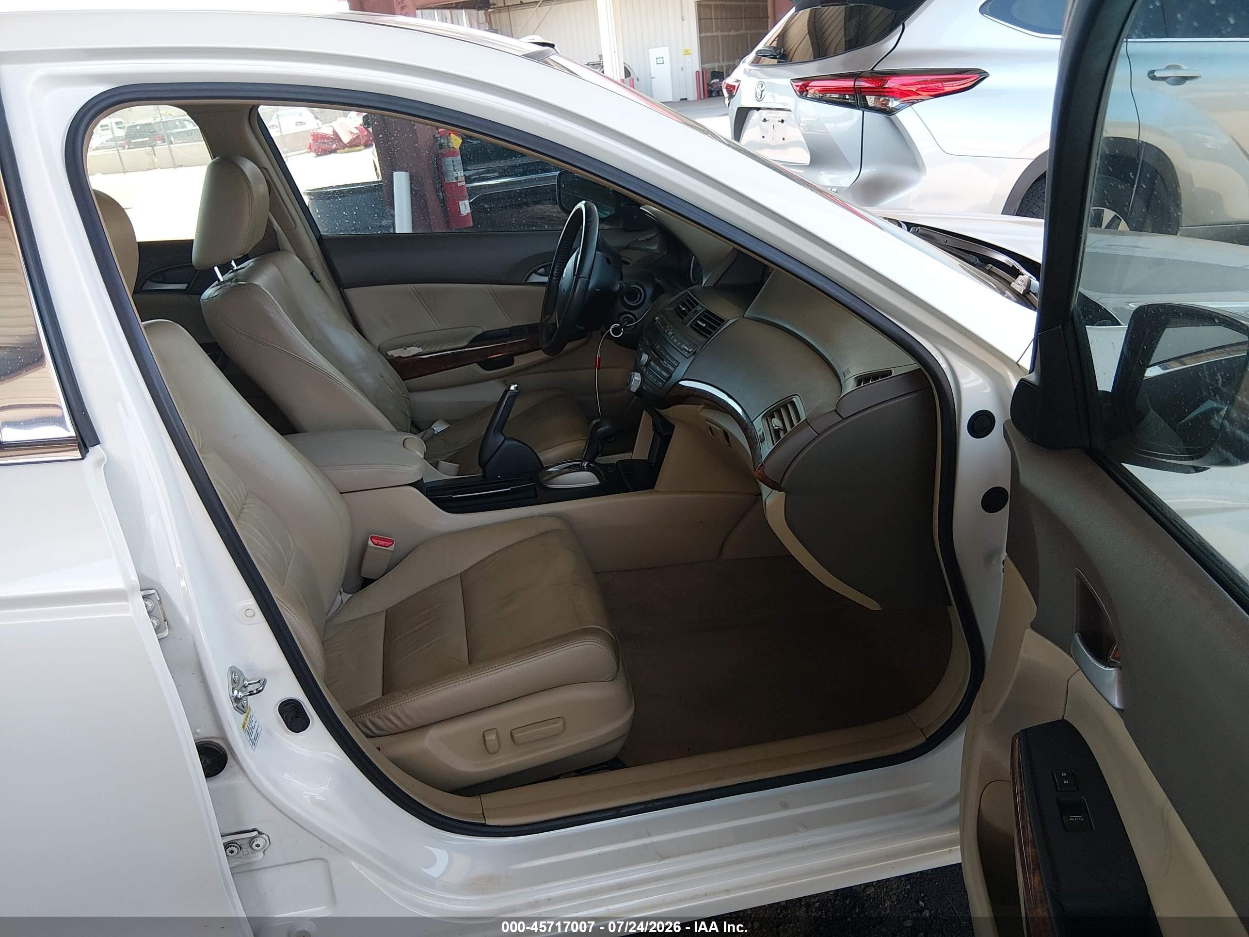 2009 Honda Accord 3.5 Ex-l White vin: 1HGCP36859A024844
