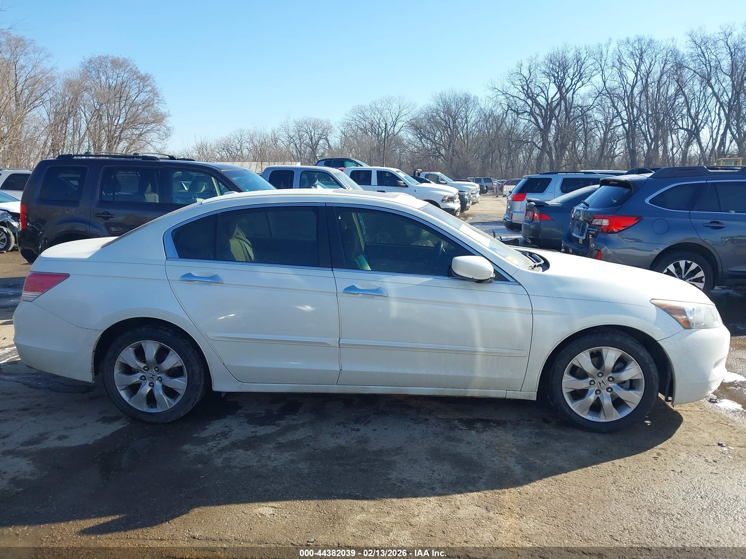 2008 Honda Accord 3.5 Ex-l White vin: 1HGCP36868A059083