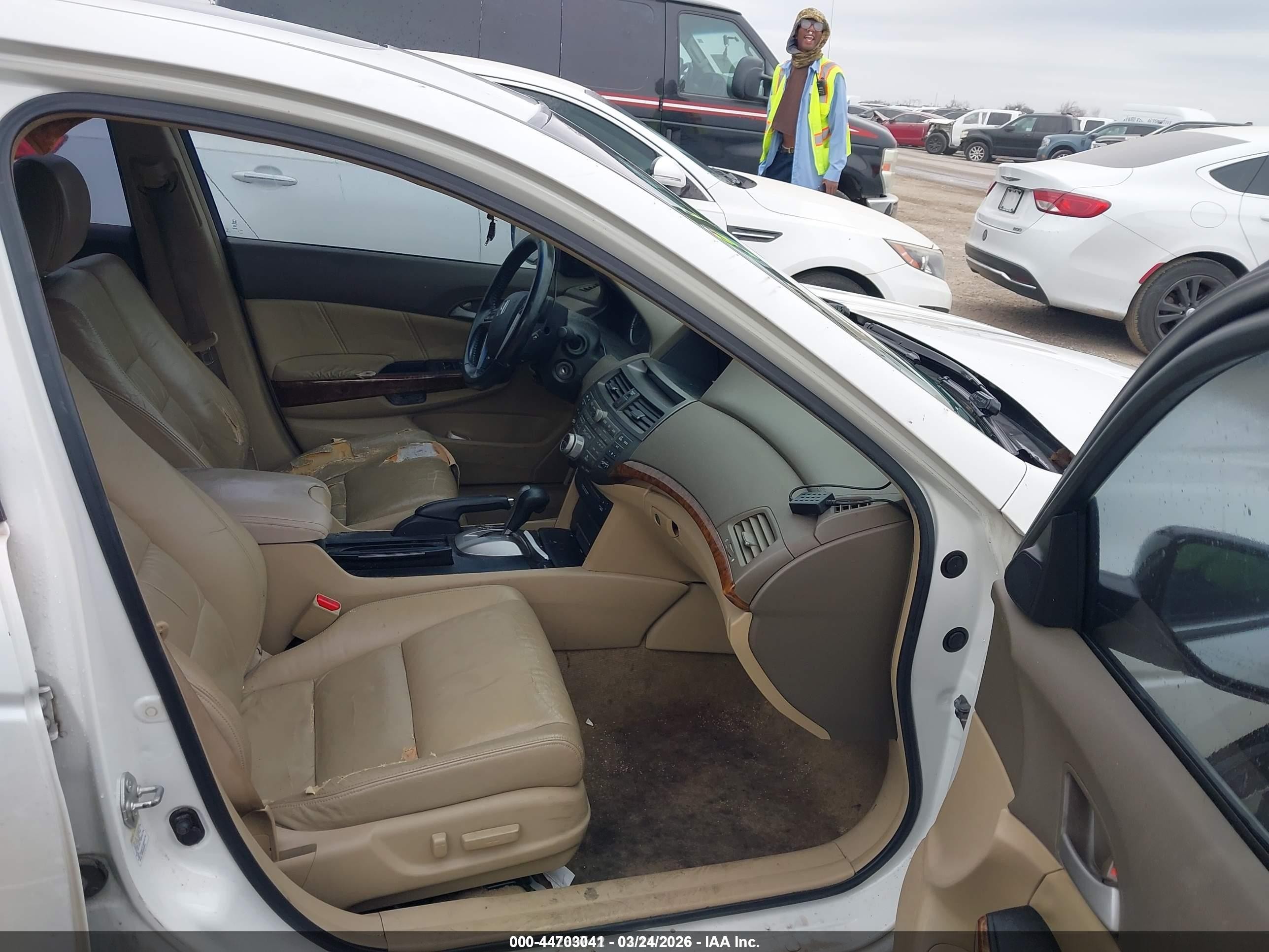 2008 Honda Accord 3.5 Ex-l White vin: 1HGCP36878A063093