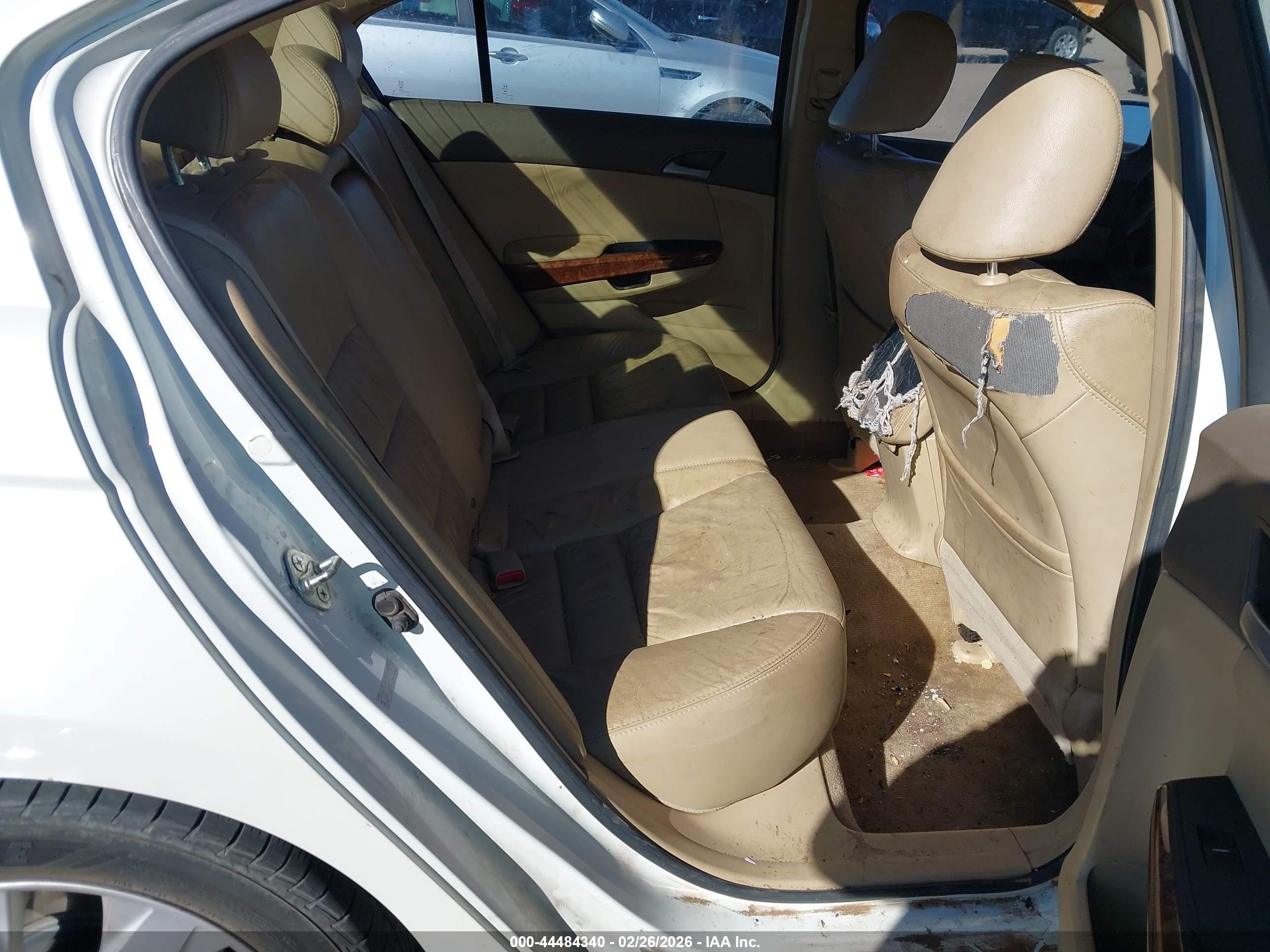2009 Honda Accord 3.5 Ex-l White vin: 1HGCP36889A004524