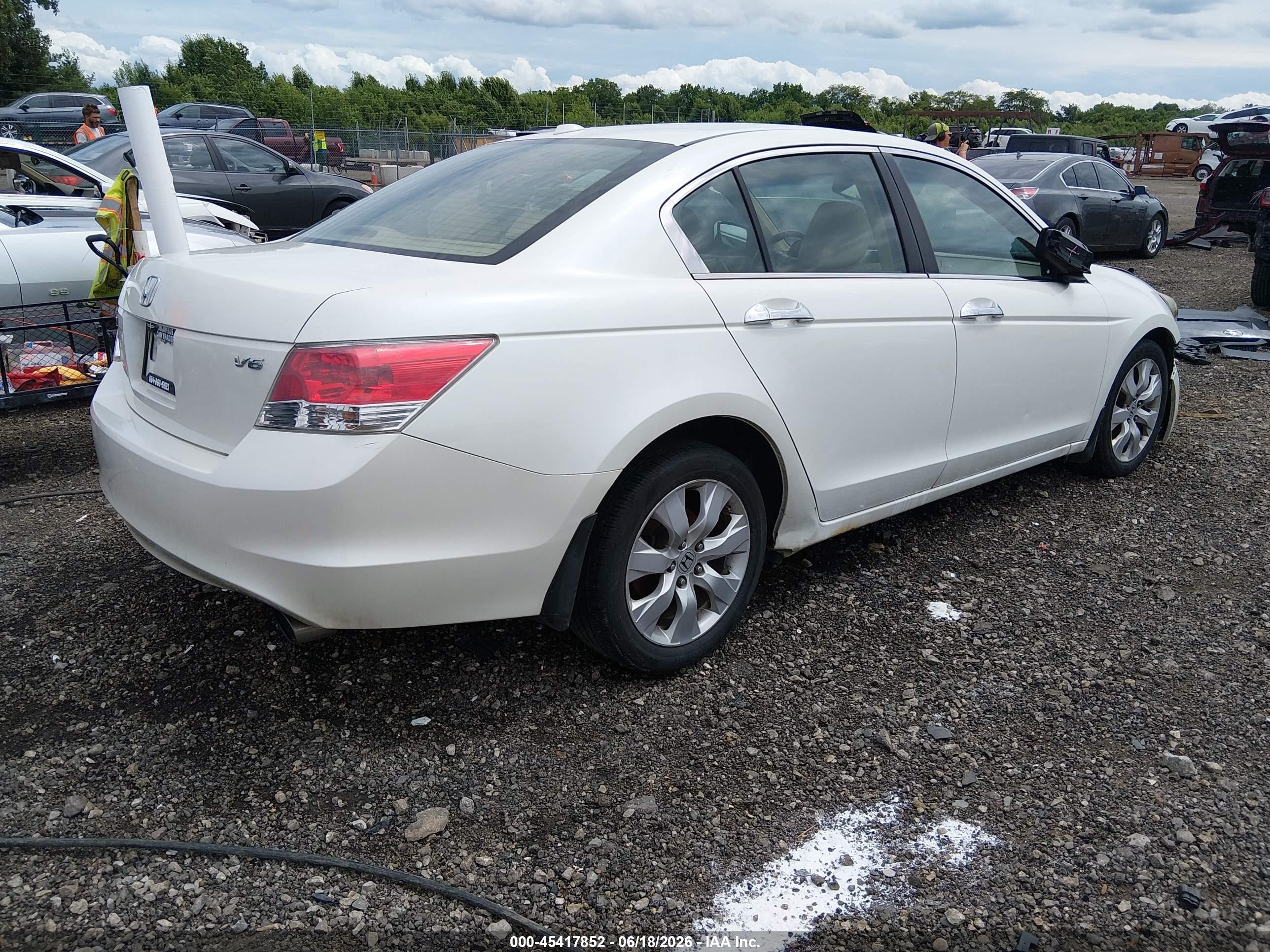 2009 Honda Accord 3.5 Ex-l White vin: 1HGCP36889A049396
