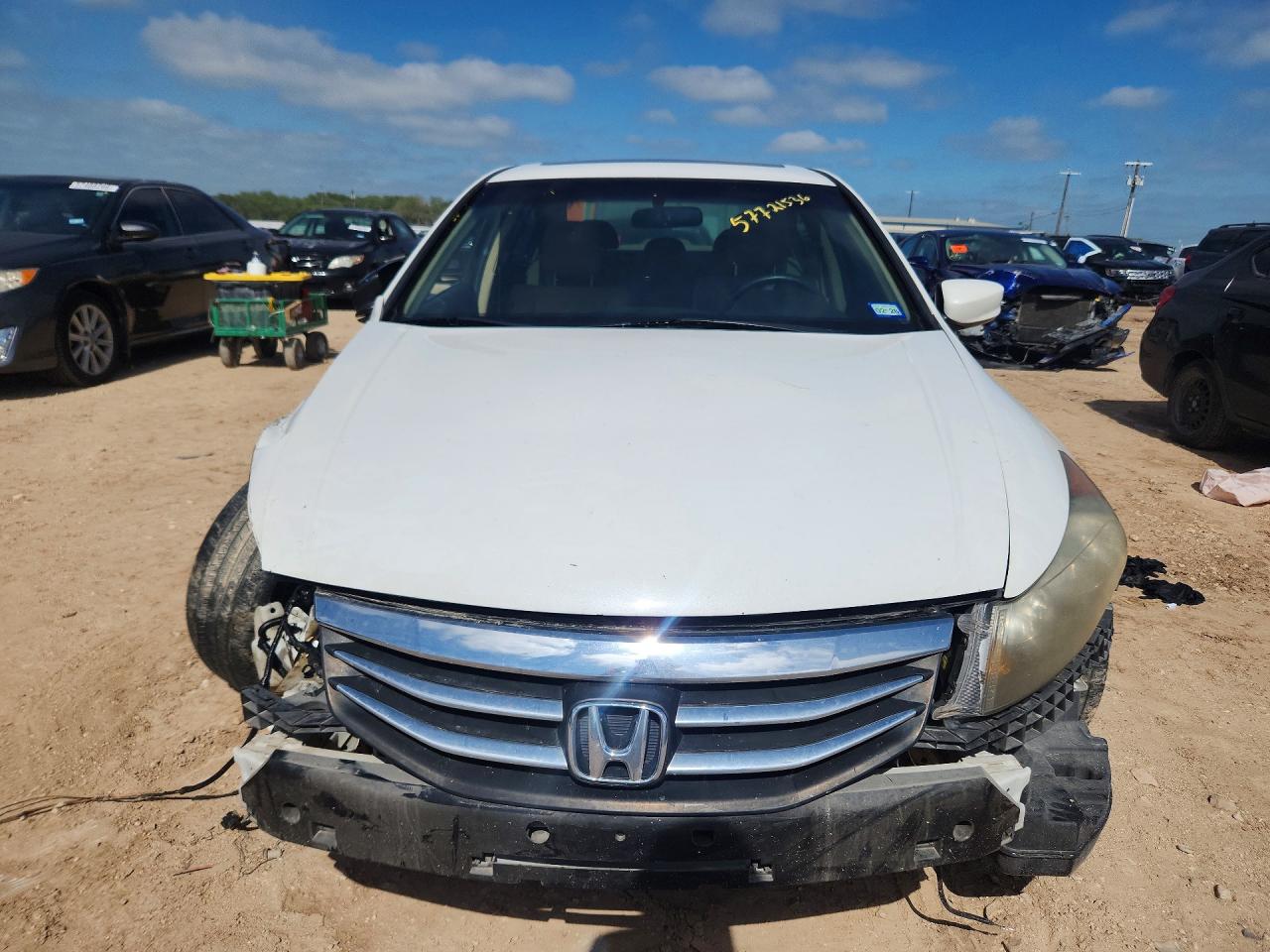 2012 Honda Accord Ex Белый vin: 1HGCP3F71CA024323