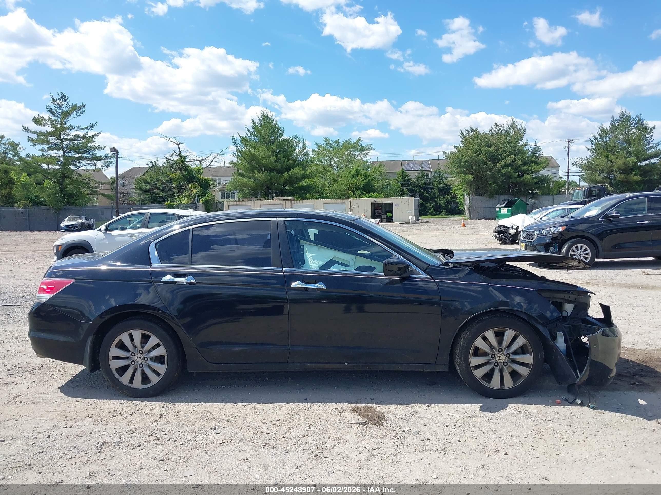 2011 Honda Accord 3.5 Ex Black vin: 1HGCP3F75BA006275