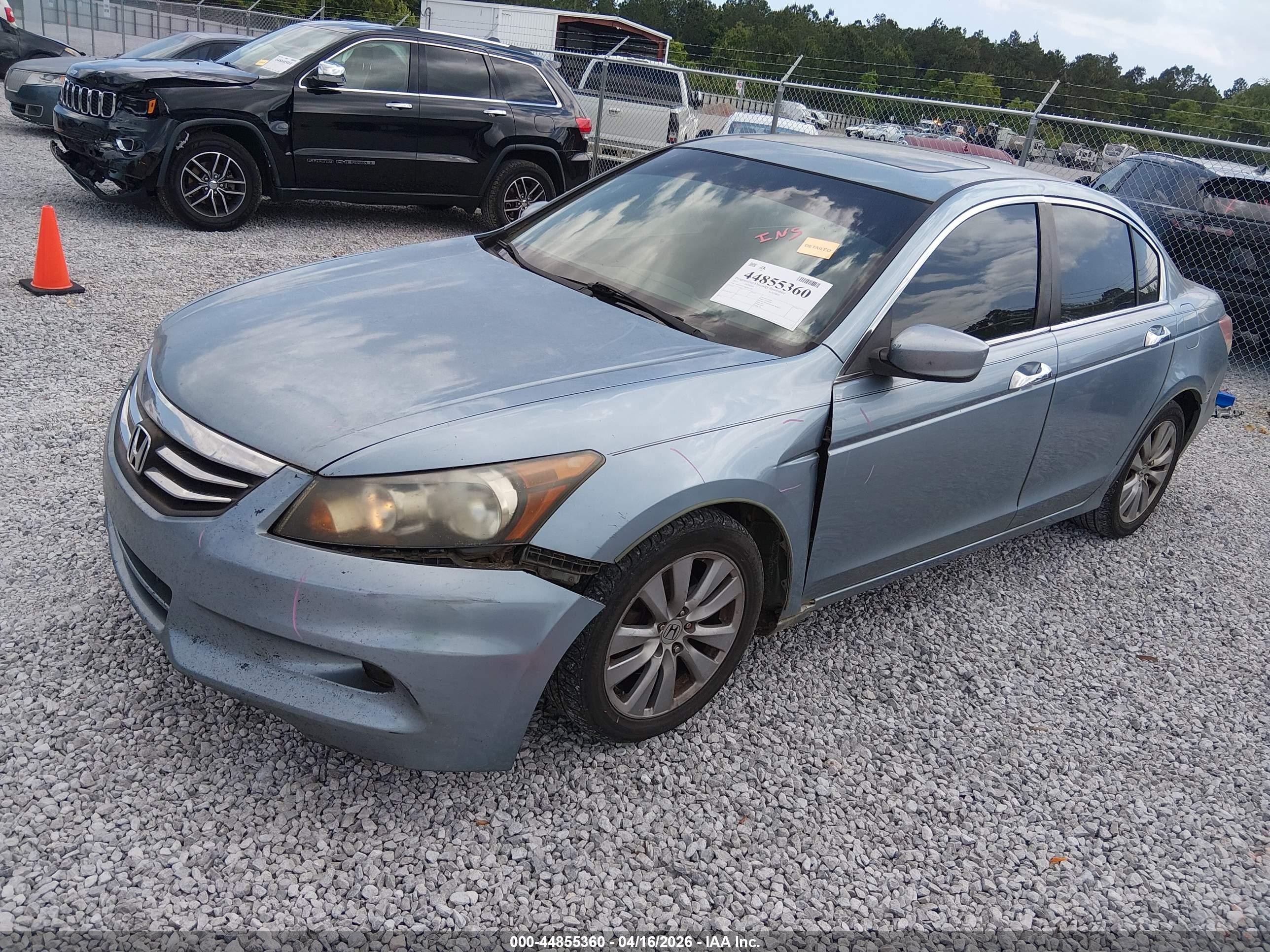 2011 Honda Accord 3.5 Ex Gray vin: 1HGCP3F77BA022395