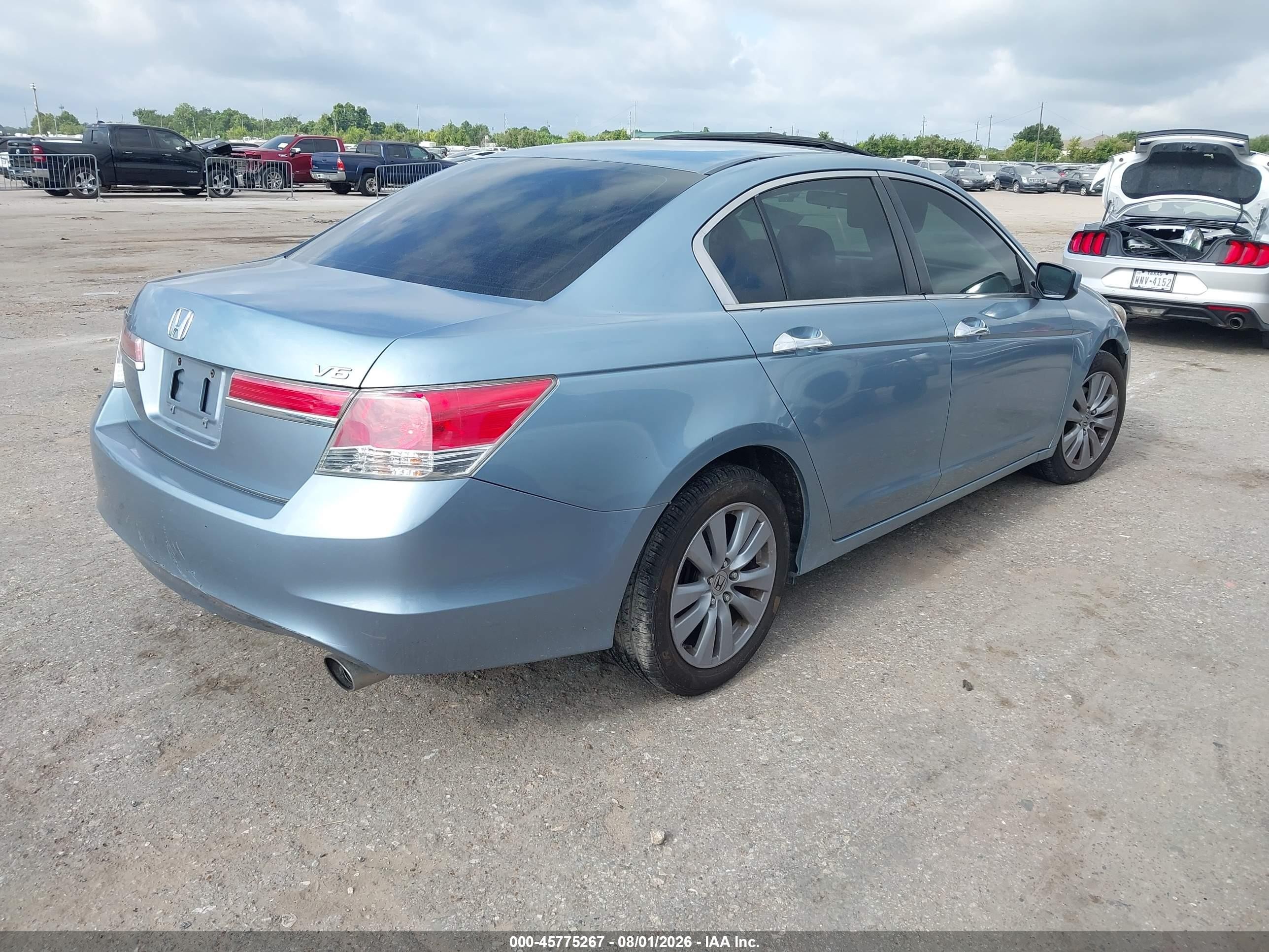2011 Honda Accord 3.5 Ex Light Blue vin: 1HGCP3F78BA016489