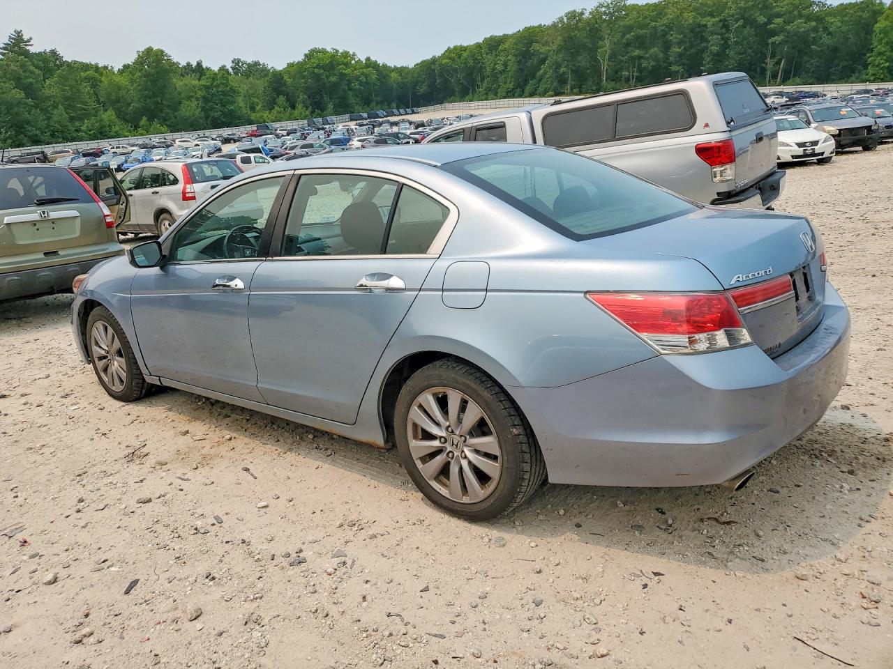 2011 Honda Accord Ex Blue vin: 1HGCP3F7XBA012590
