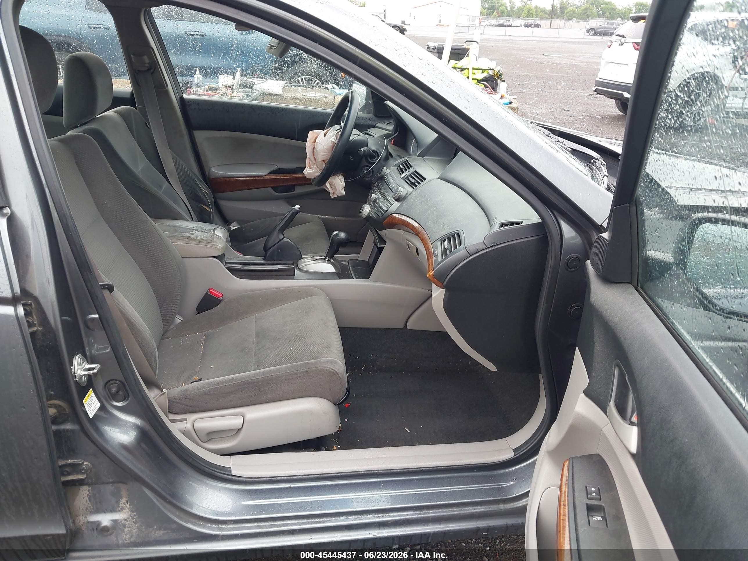 2011 Honda Accord 3.5 Ex Gray vin: 1HGCP3F7XBA014324