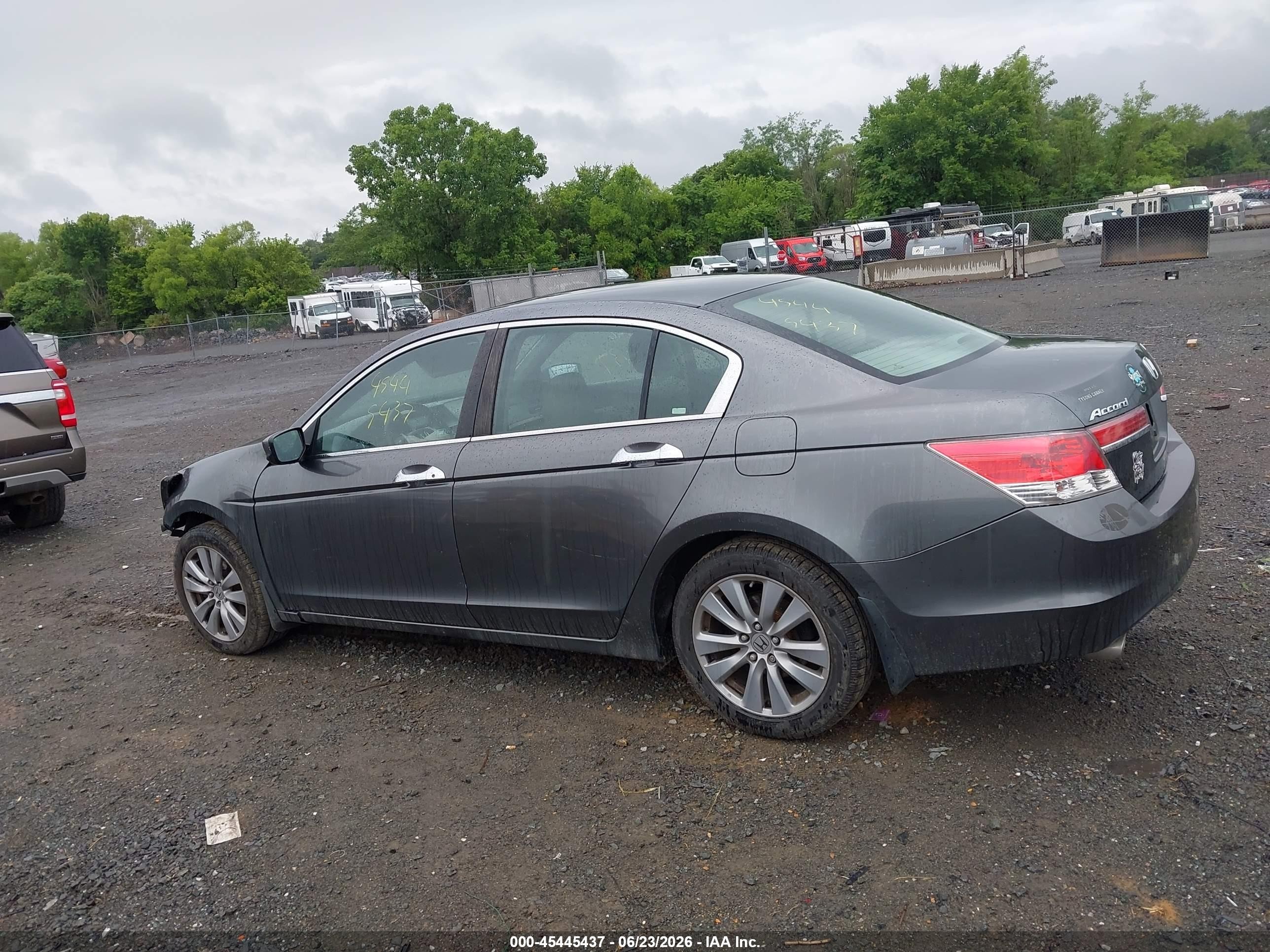 2011 Honda Accord 3.5 Ex Gray vin: 1HGCP3F7XBA014324