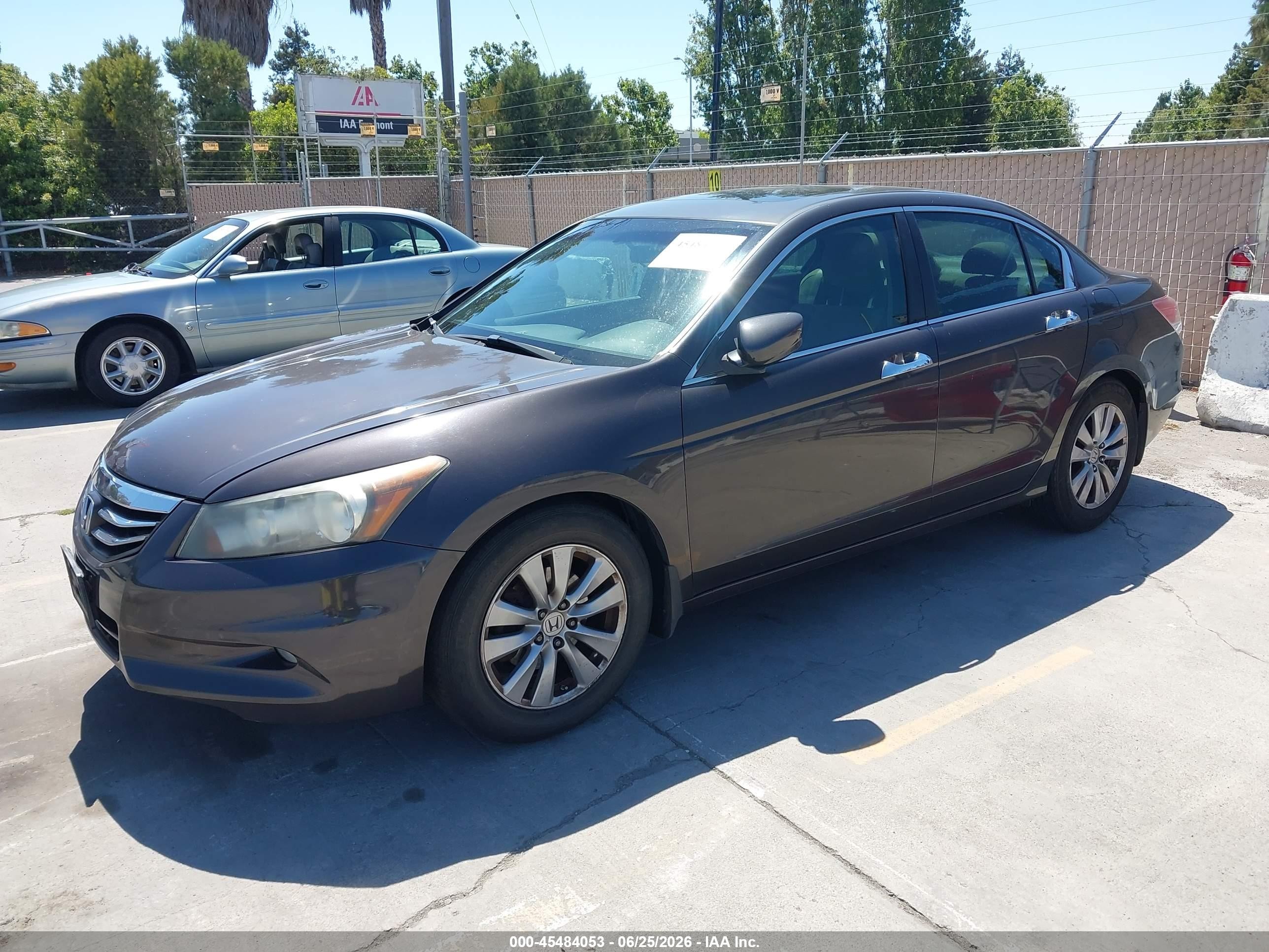 2012 Honda Accord 3.5 Ex Коричневый vin: 1HGCP3F7XCA001929