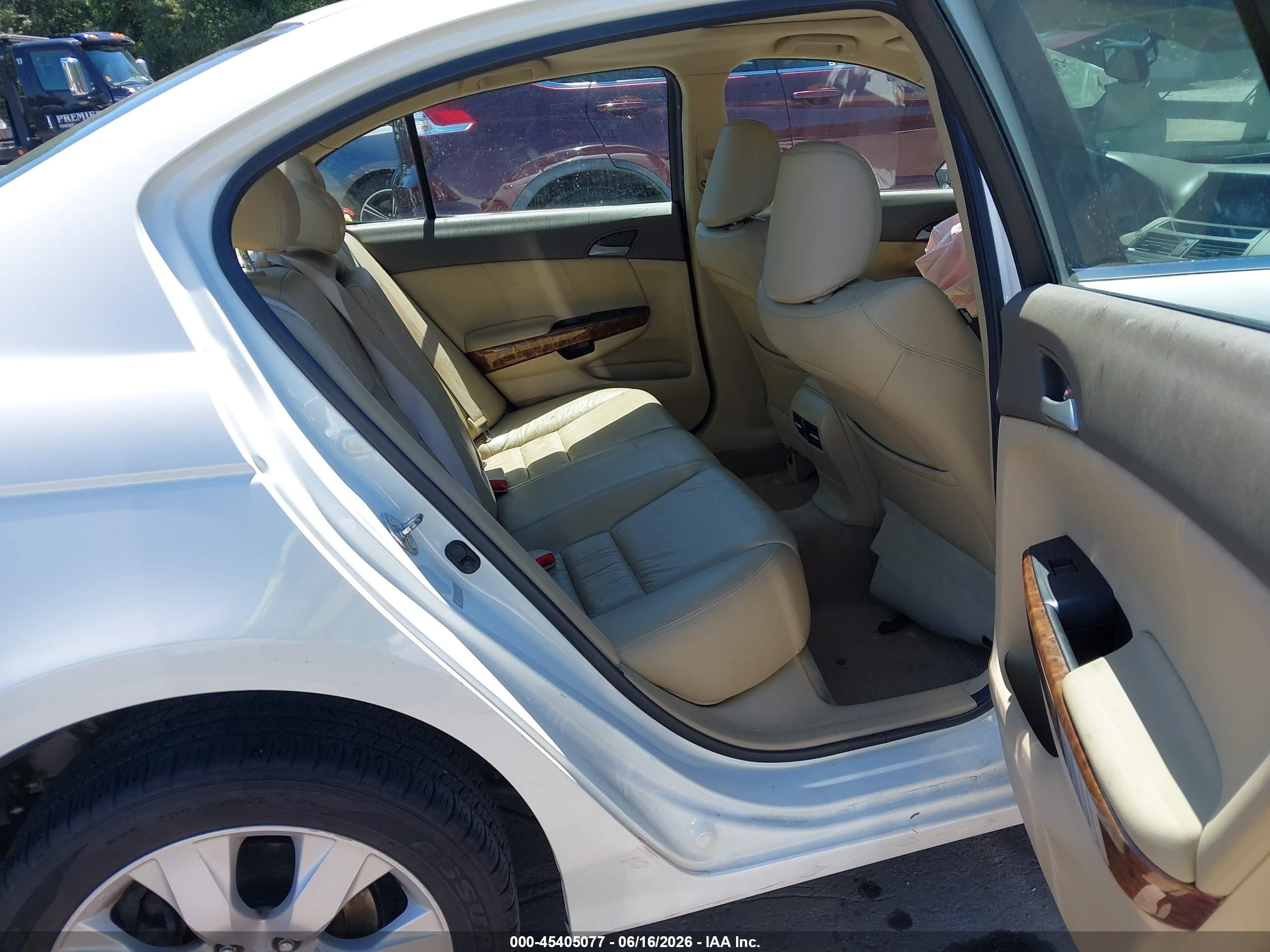 2010 Honda Accord 3.5 Ex-l White vin: 1HGCP3F80AA011648