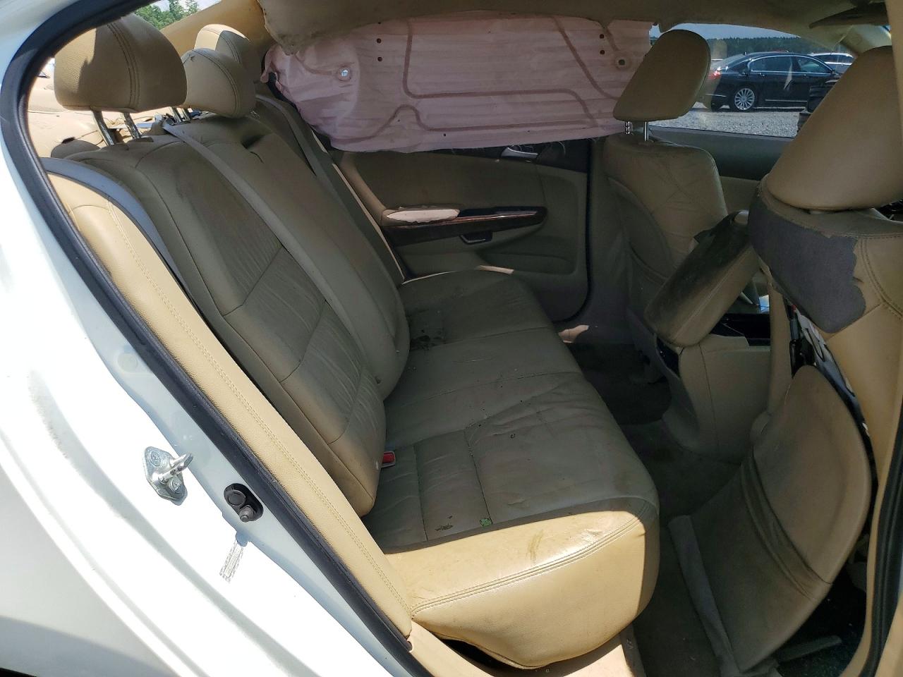 2010 Honda Accord Exl White vin: 1HGCP3F80AA031737