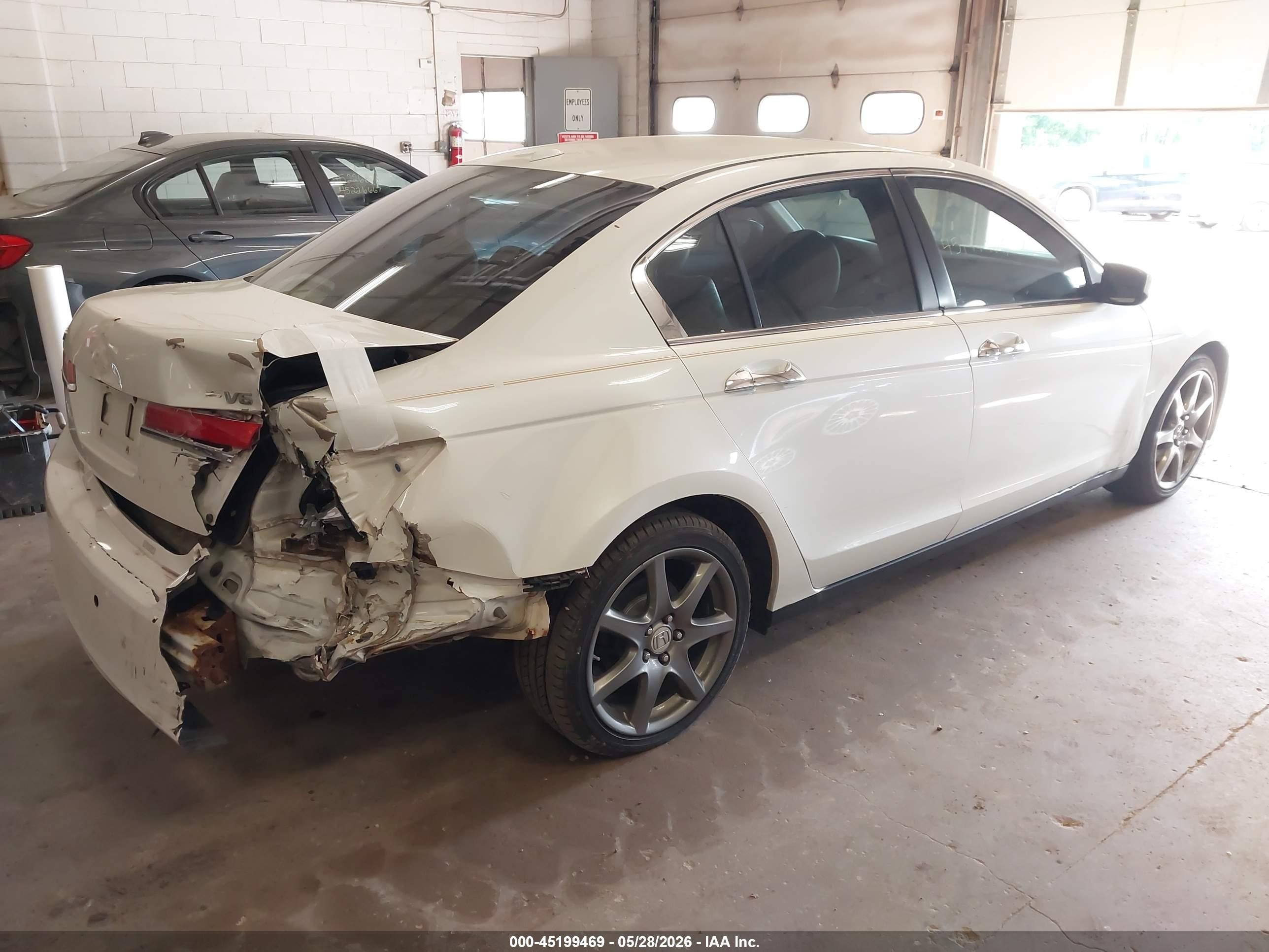 2011 Honda Accord 3.5 Ex-l White vin: 1HGCP3F80BA009562