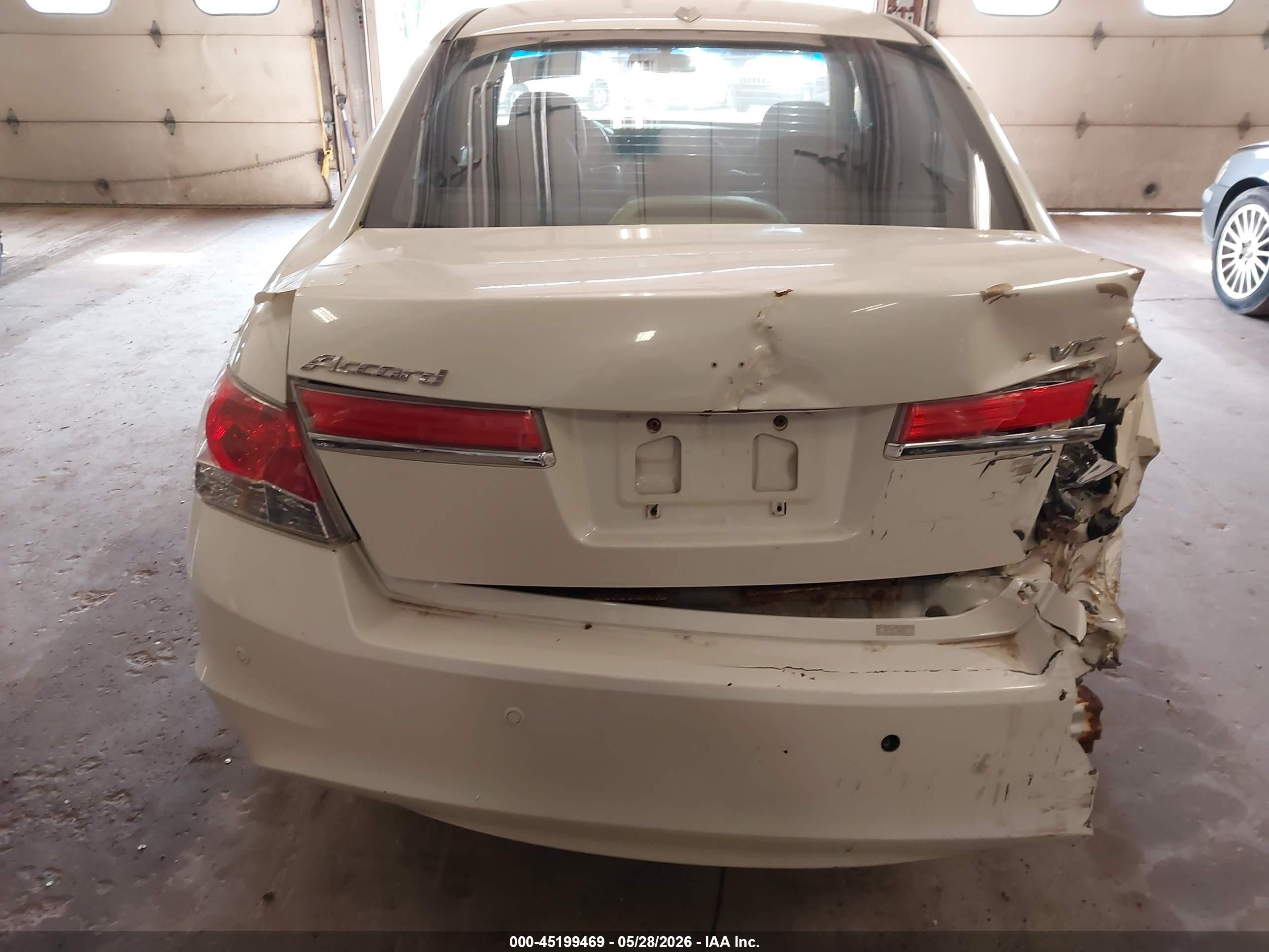 2011 Honda Accord 3.5 Ex-l White vin: 1HGCP3F80BA009562