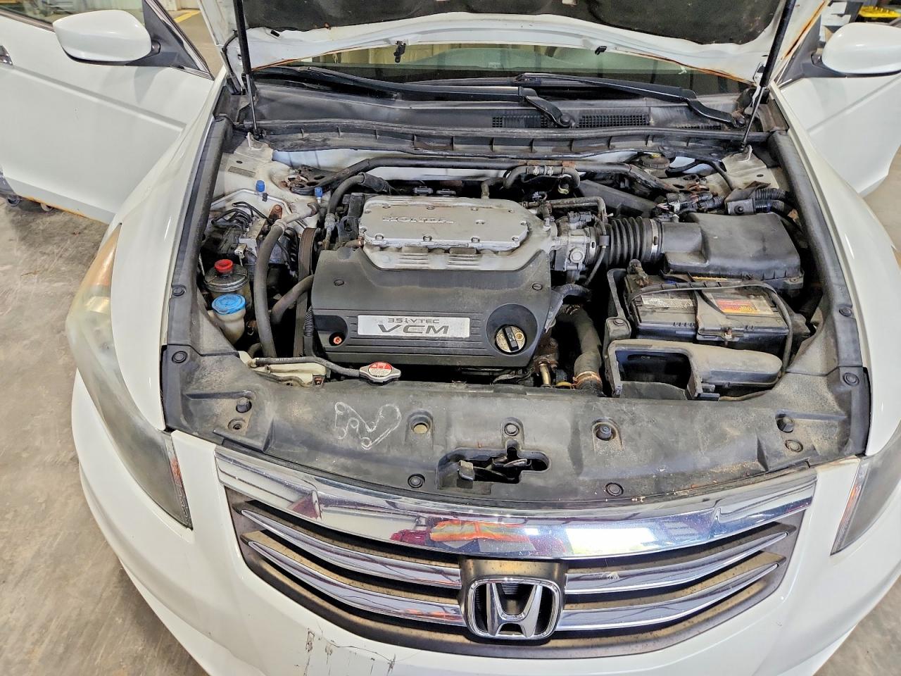 2012 Honda Accord Exl White vin: 1HGCP3F80CA009482