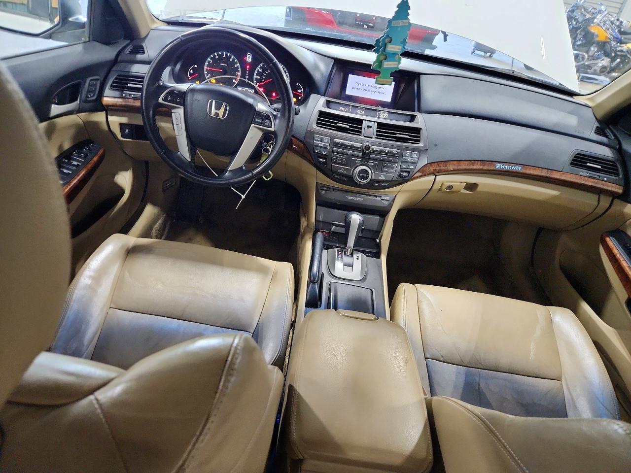 2012 Honda Accord Exl White vin: 1HGCP3F80CA009482