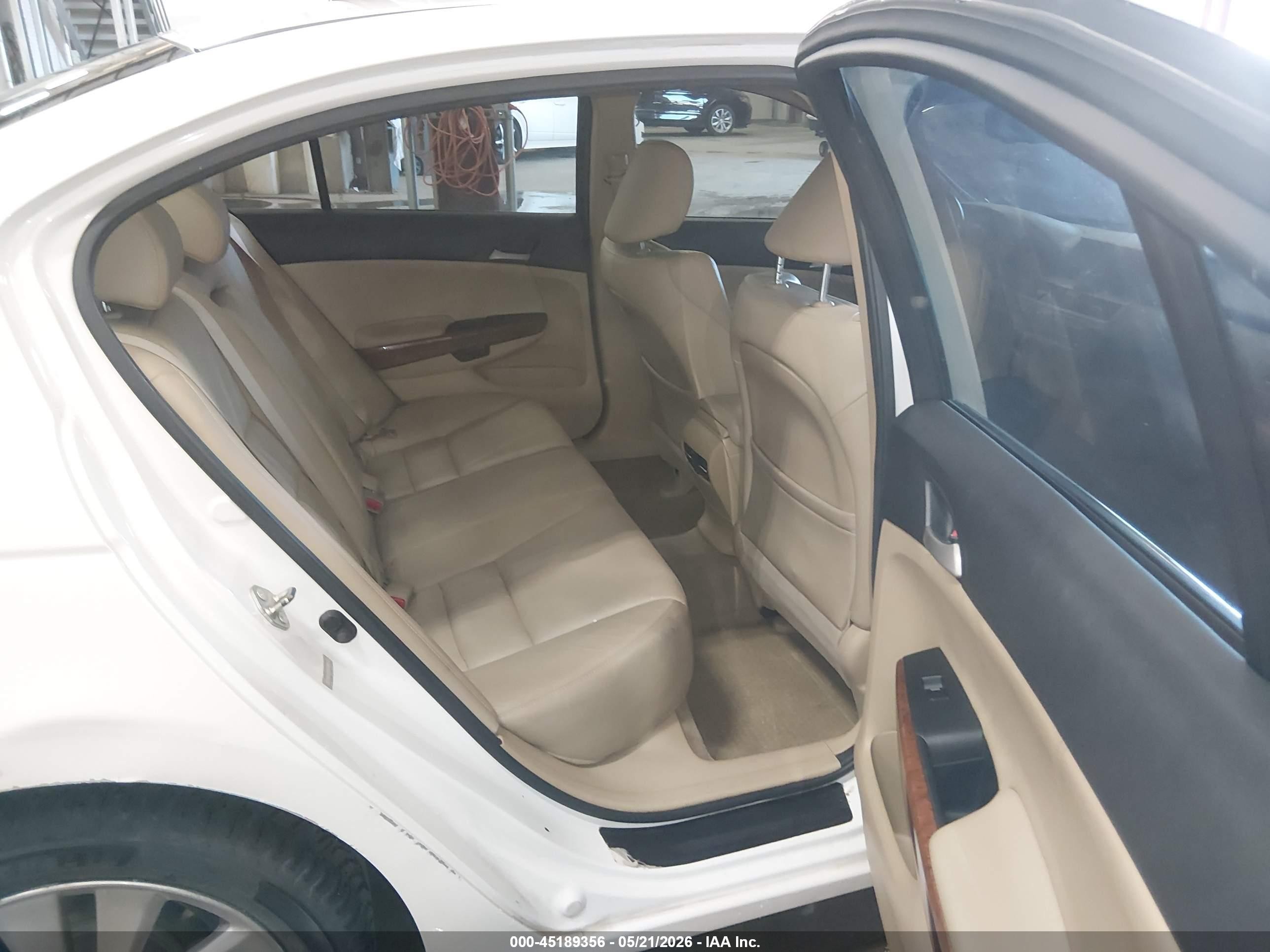 2012 Honda Accord 3.5 Ex-l Белый vin: 1HGCP3F80CA027545
