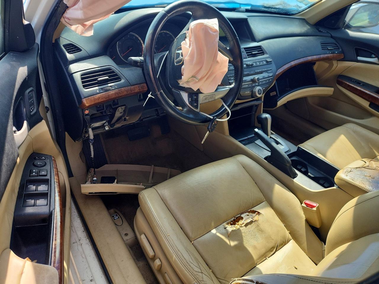 2012 Honda Accord Exl White vin: 1HGCP3F80CA030994